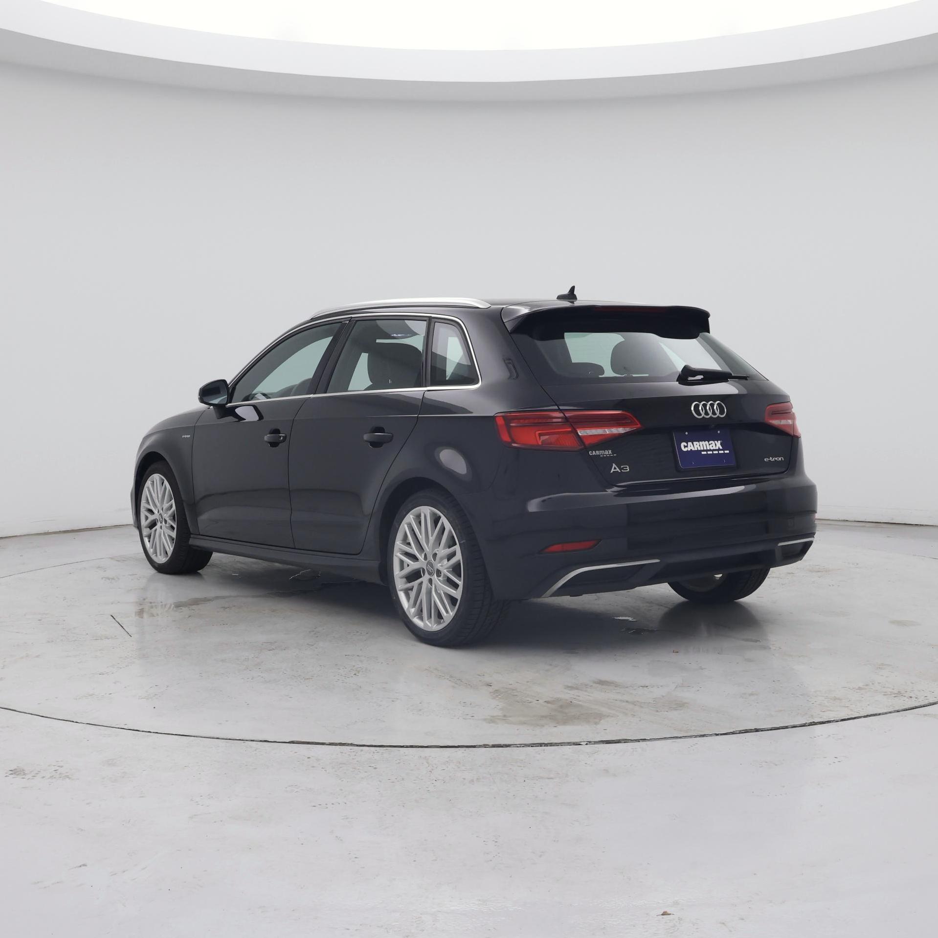 Thumbnail: 2018 Audi A3 - 2