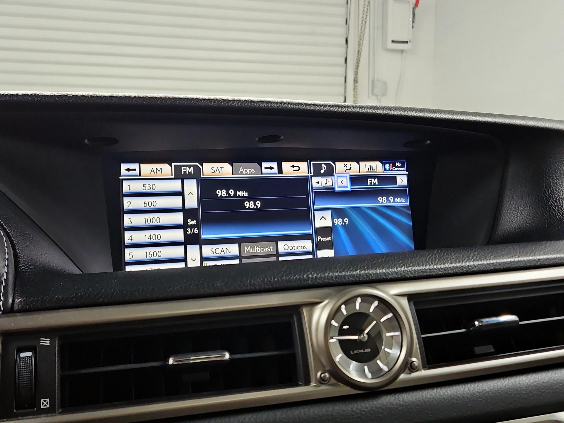 Thumbnail: 2014 Lexus GS - 16