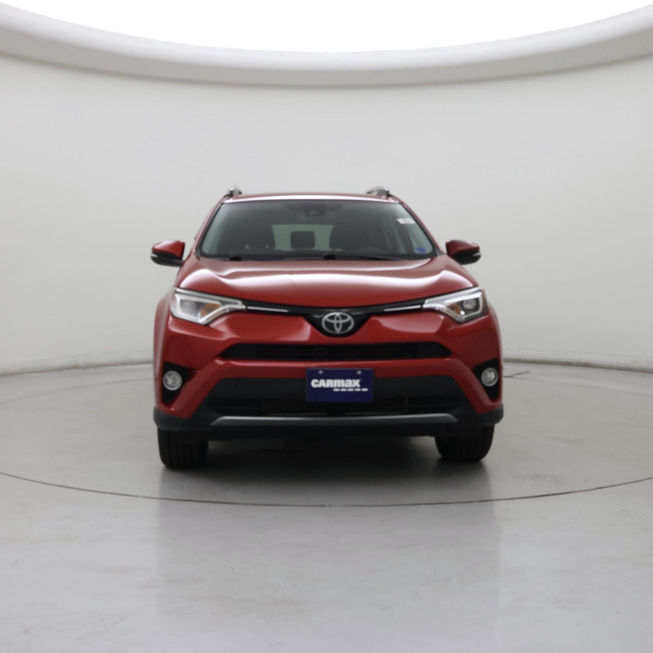 Thumbnail: 2017 Toyota RAV4 - 5
