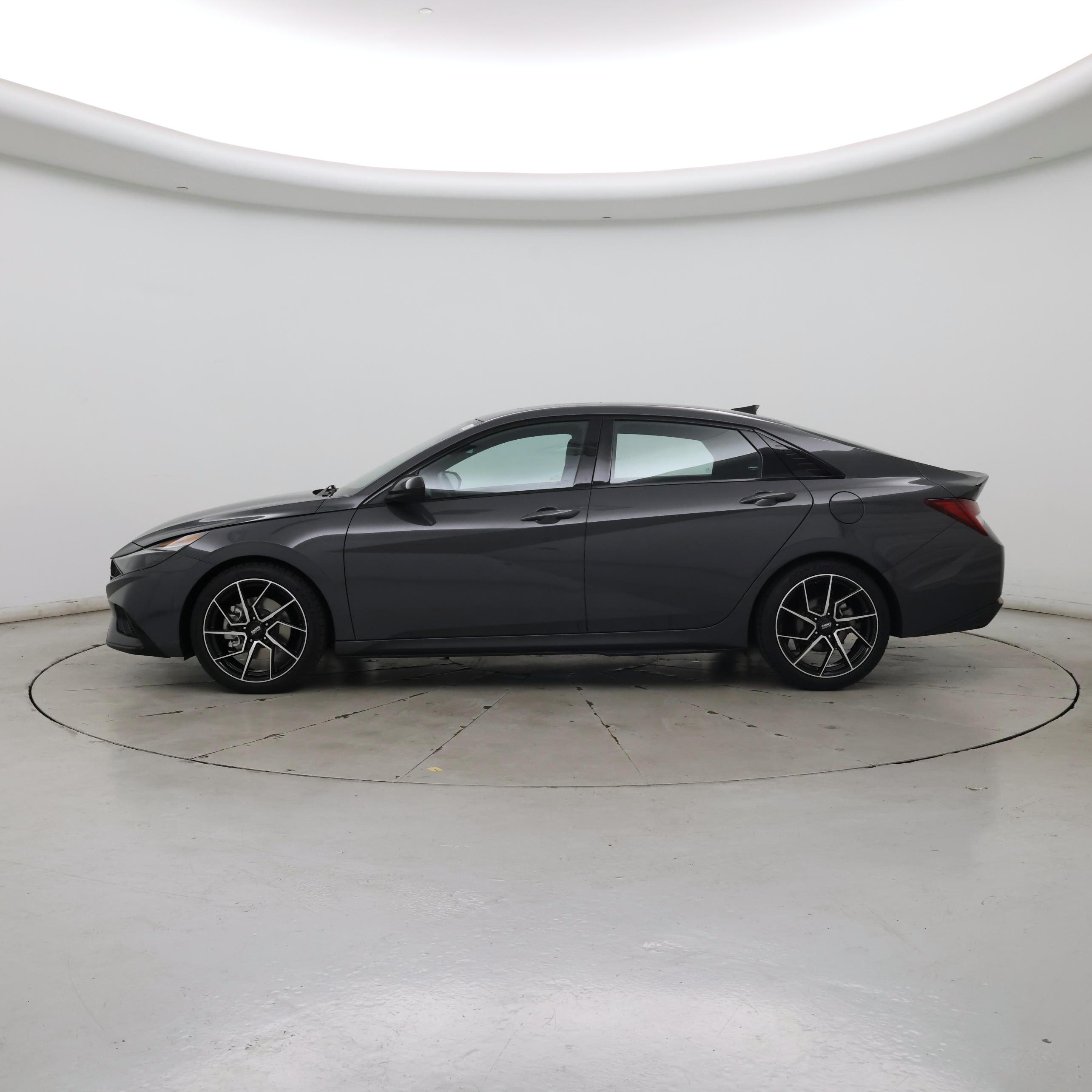 Thumbnail: 2023 Hyundai Elantra - 3