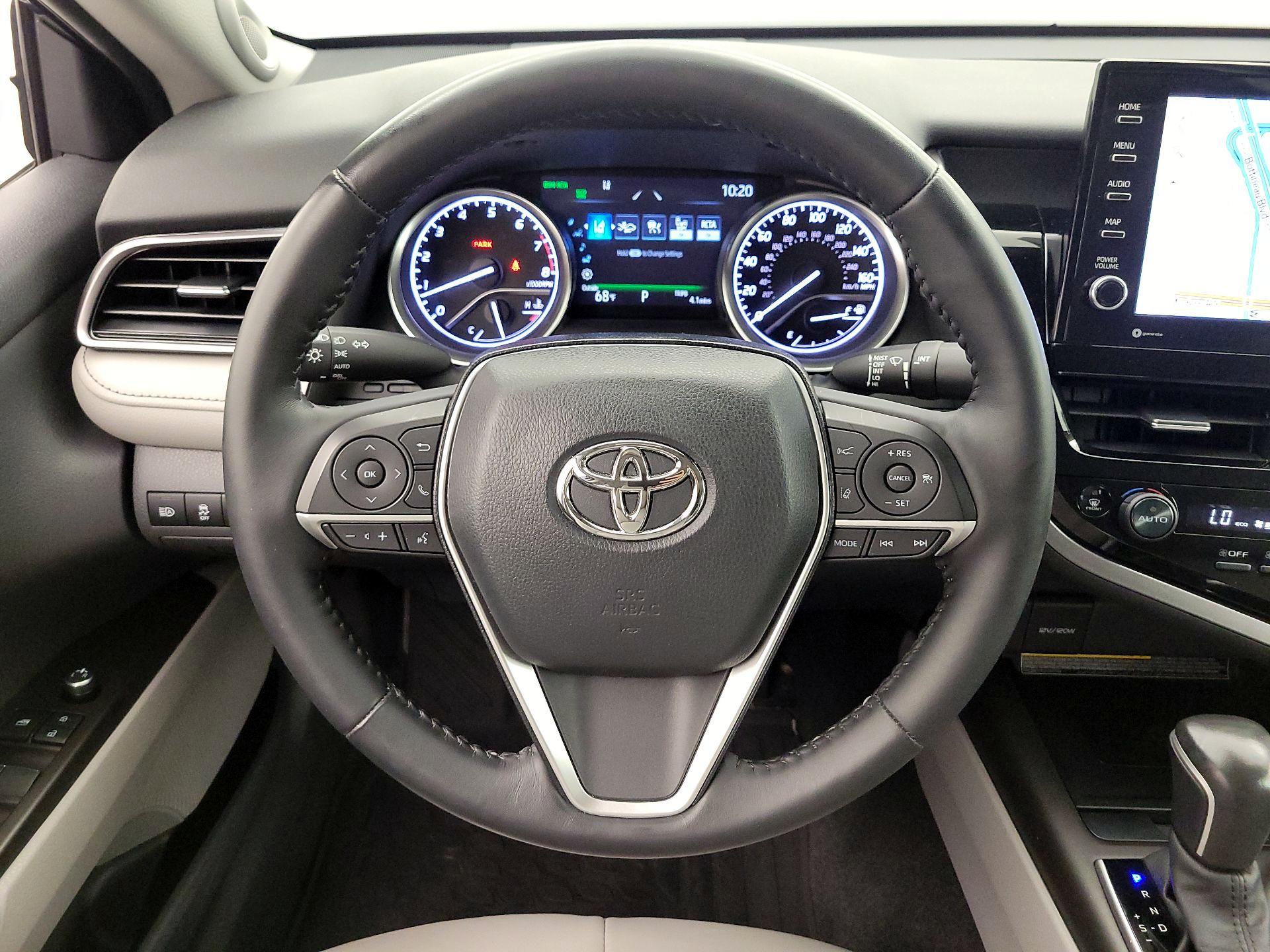 Thumbnail: 2021 Toyota Camry - 10