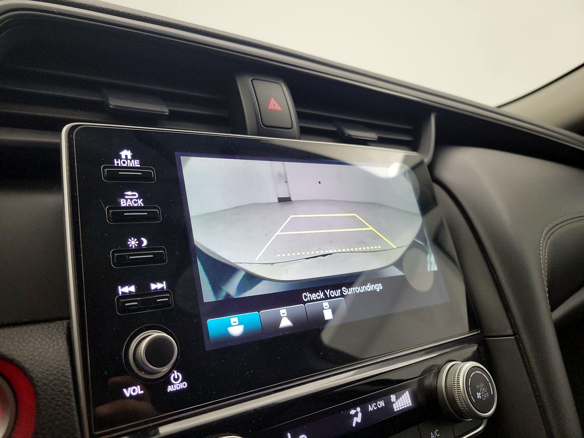 Thumbnail: 2019 Honda Insight - 14