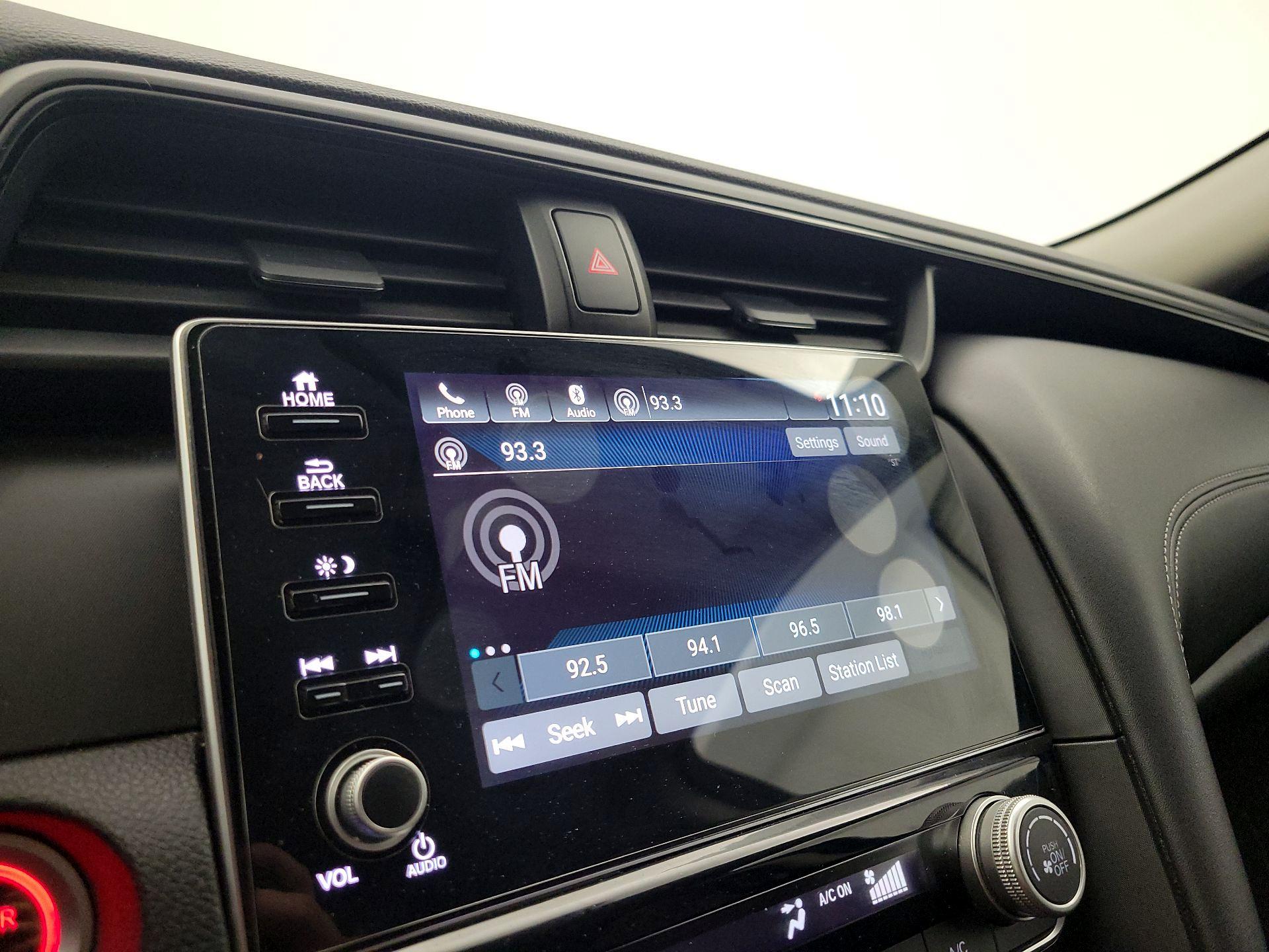 Thumbnail: 2019 Honda Insight - 15