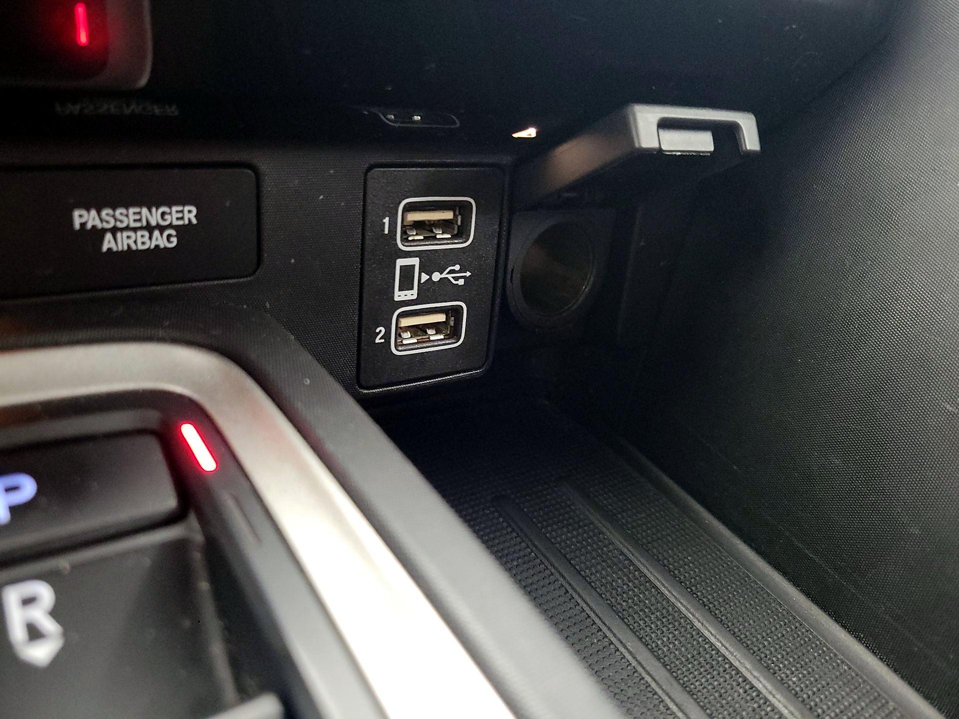Thumbnail: 2019 Honda Insight - 18
