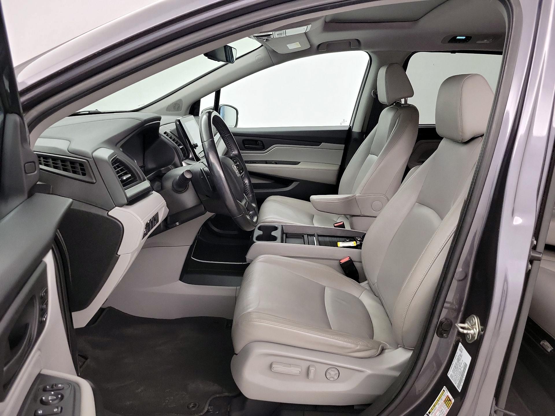 Thumbnail: 2019 Honda Odyssey - 11