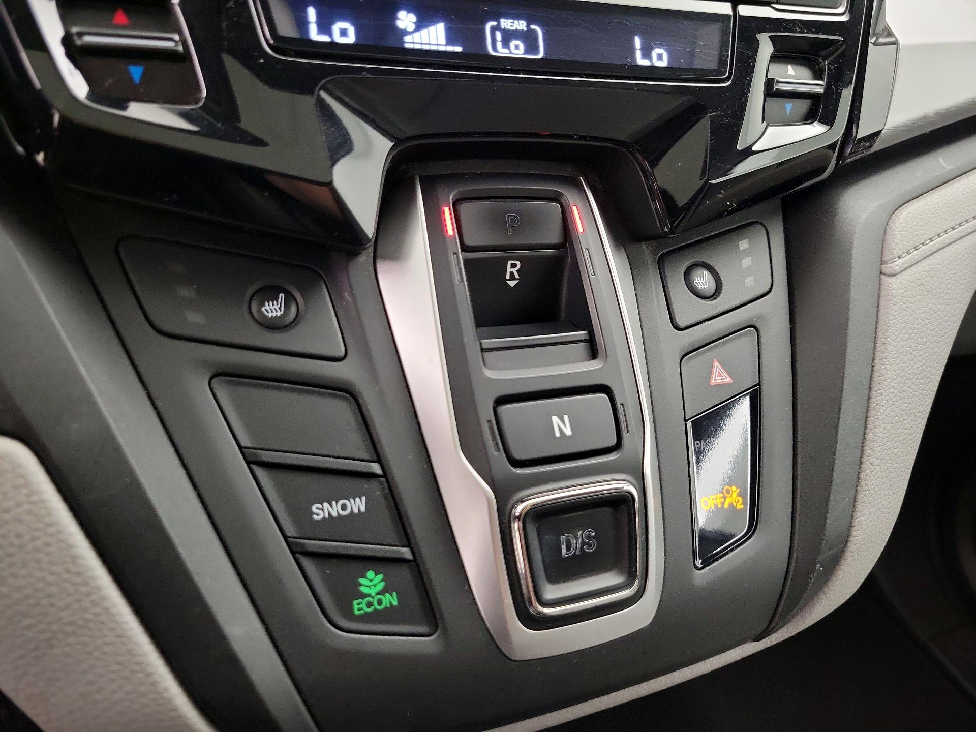 Thumbnail: 2019 Honda Odyssey - 17
