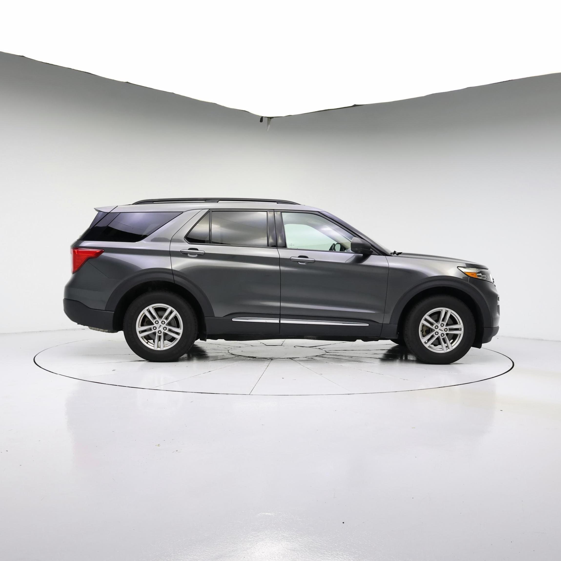 Thumbnail: 2020 Ford Explorer - 7