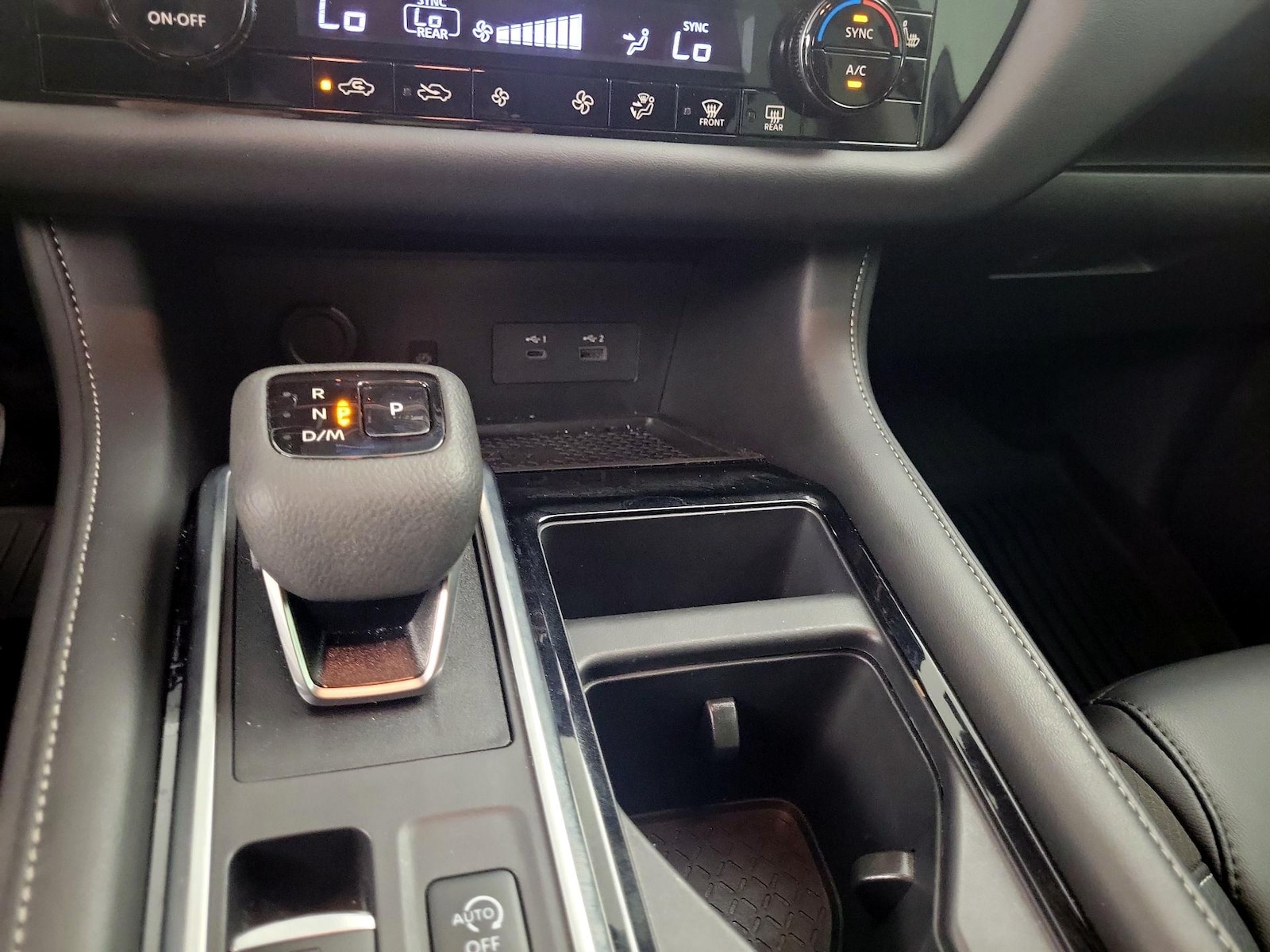 2025 Nissan Pathfinder SL - Photo 18