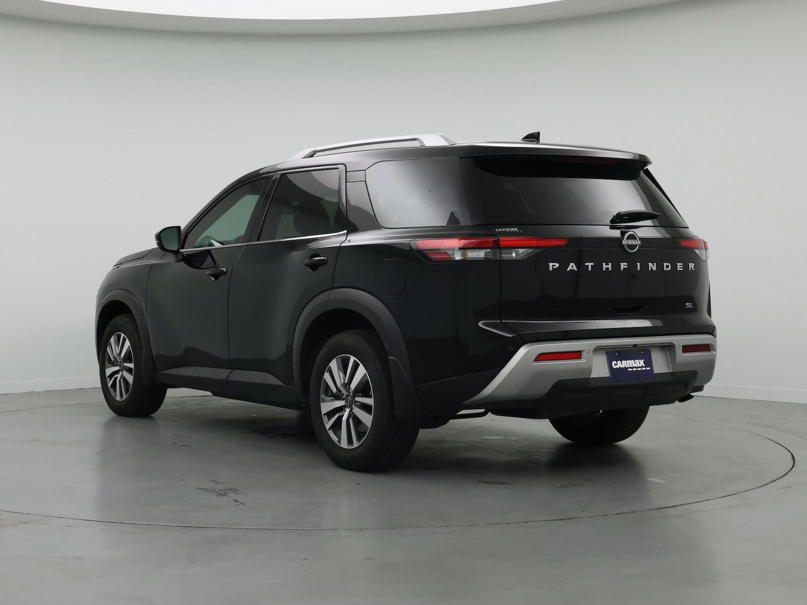 2025 Nissan Pathfinder SL - Photo 3