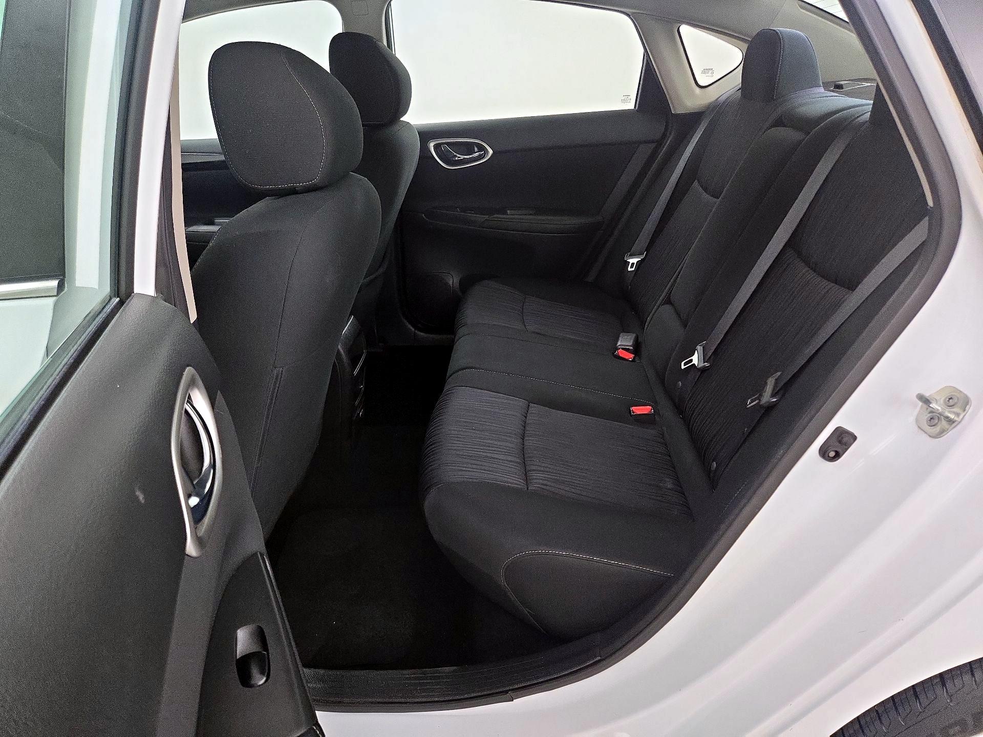 Thumbnail: 2019 Nissan Sentra - 19