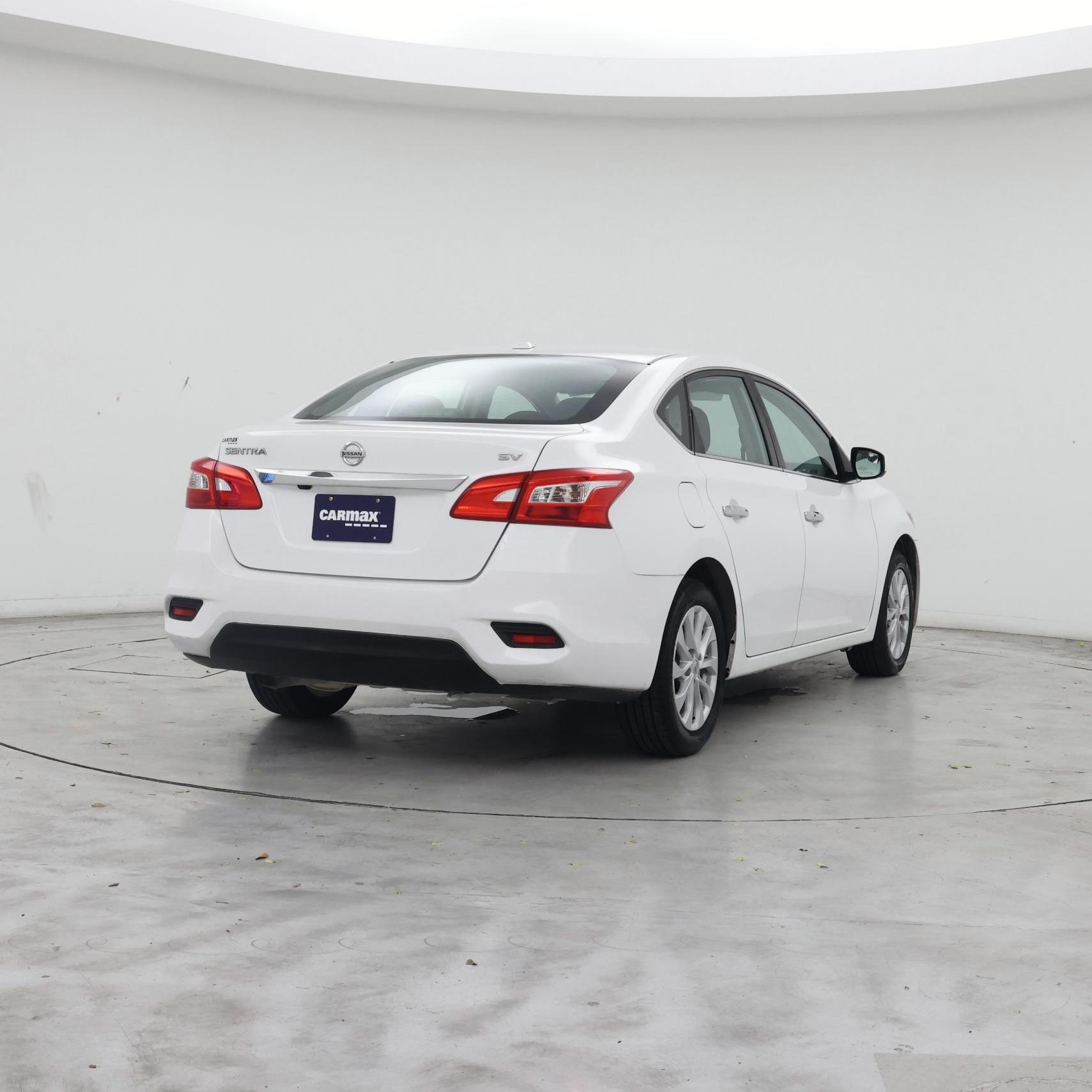 Thumbnail: 2019 Nissan Sentra - 8