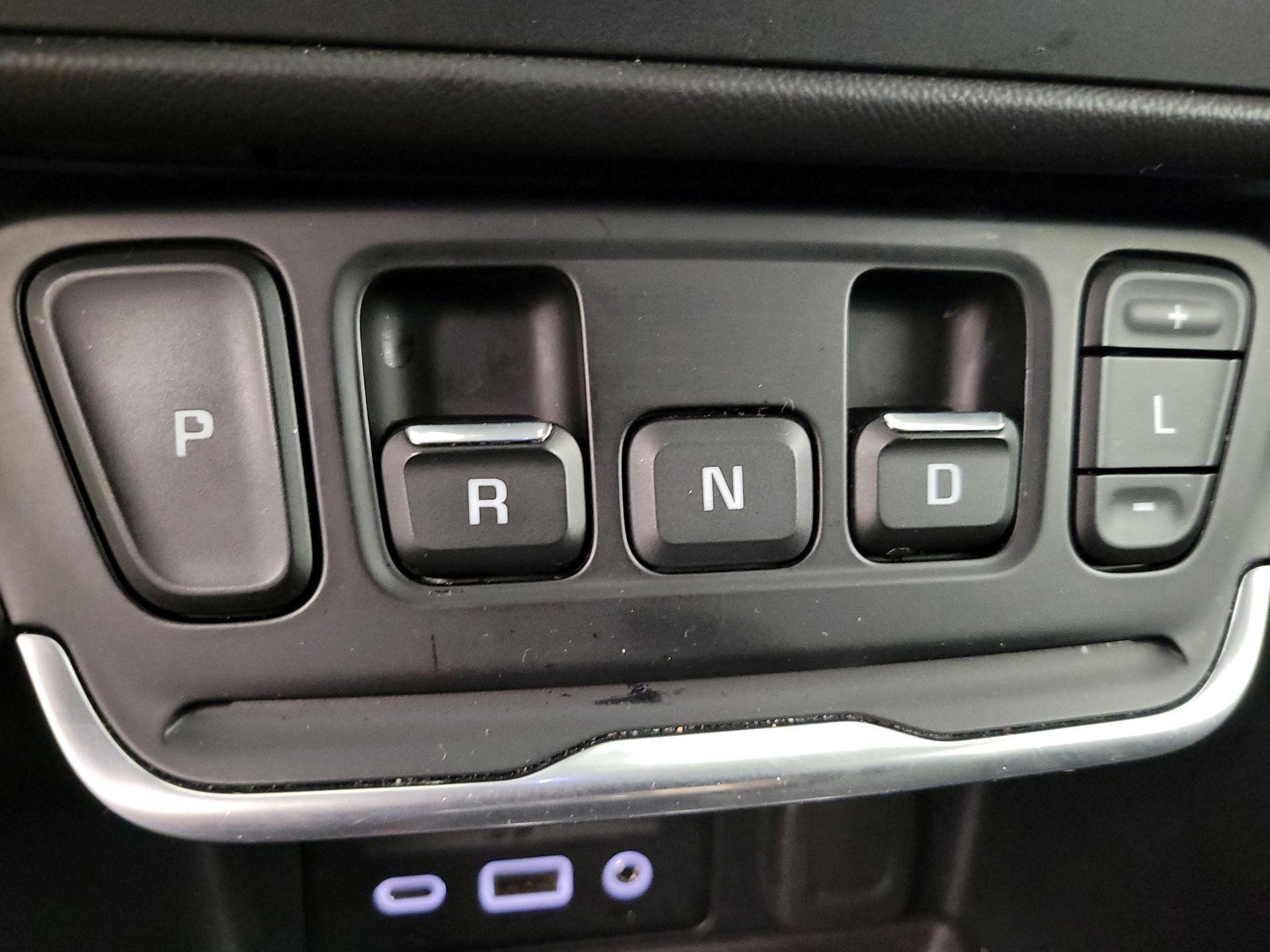 Thumbnail: 2020 GMC Terrain - 17