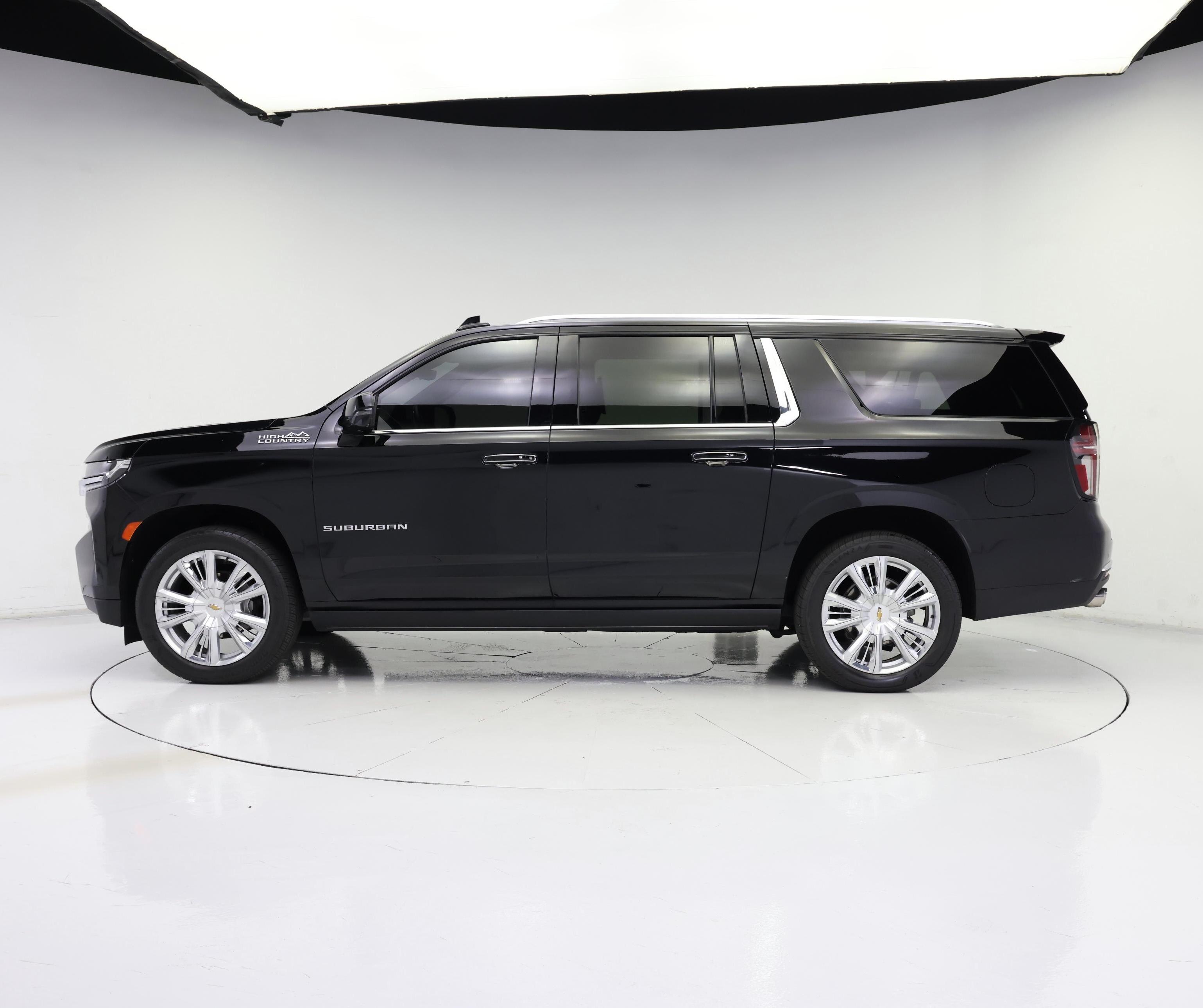 Thumbnail: 2023 Chevrolet Suburban - 3