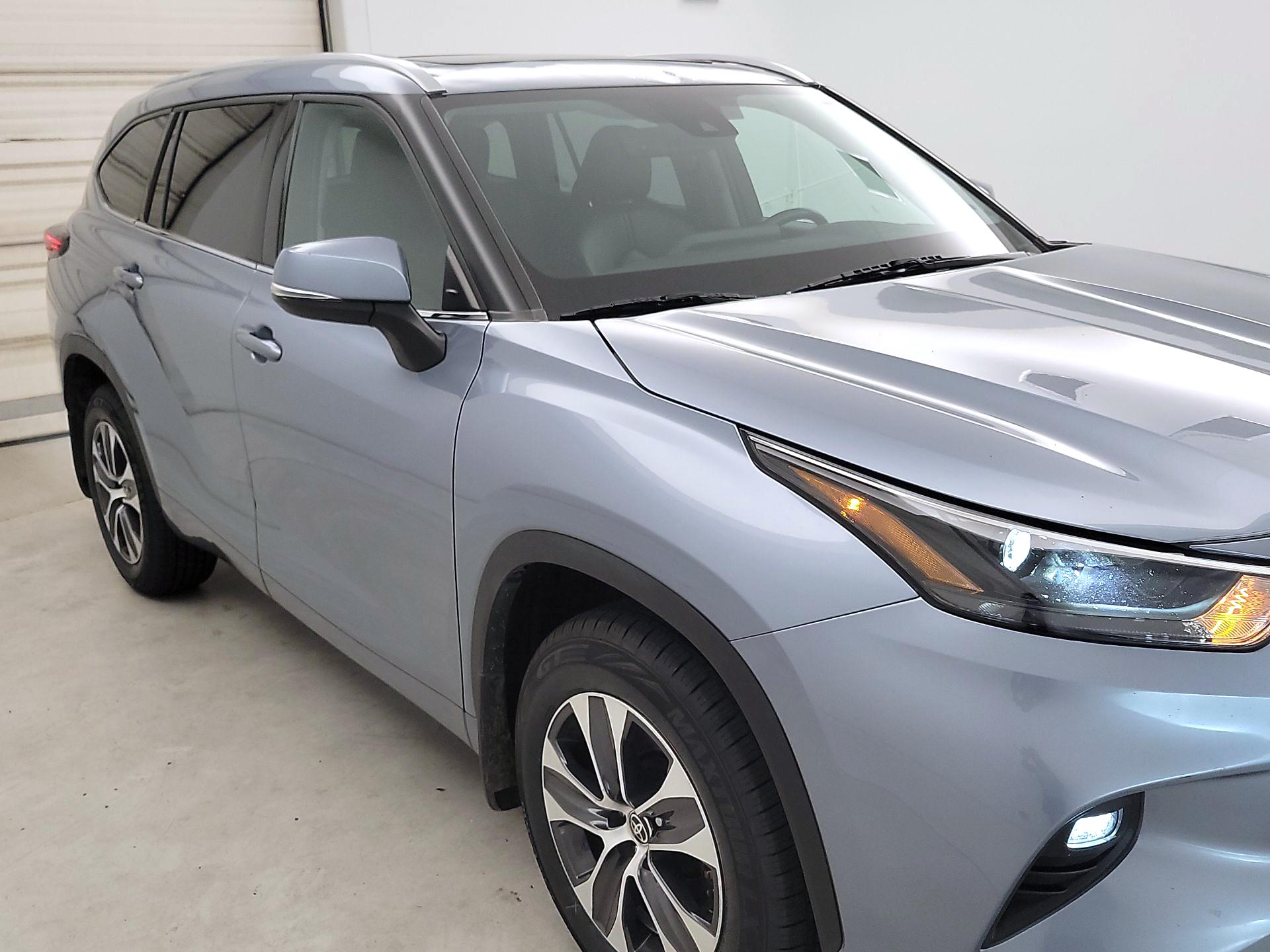 Thumbnail: 2022 Toyota Highlander - 1
