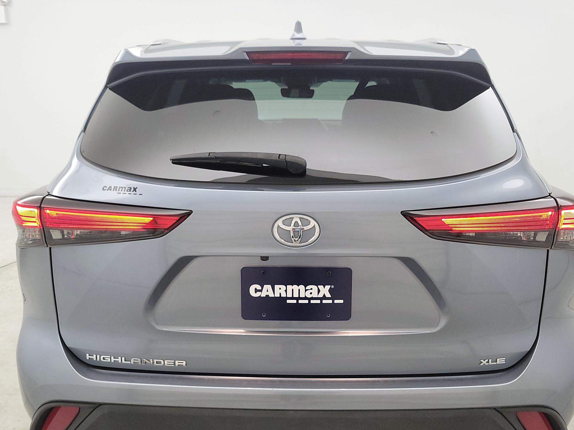 Thumbnail: 2022 Toyota Highlander - 6