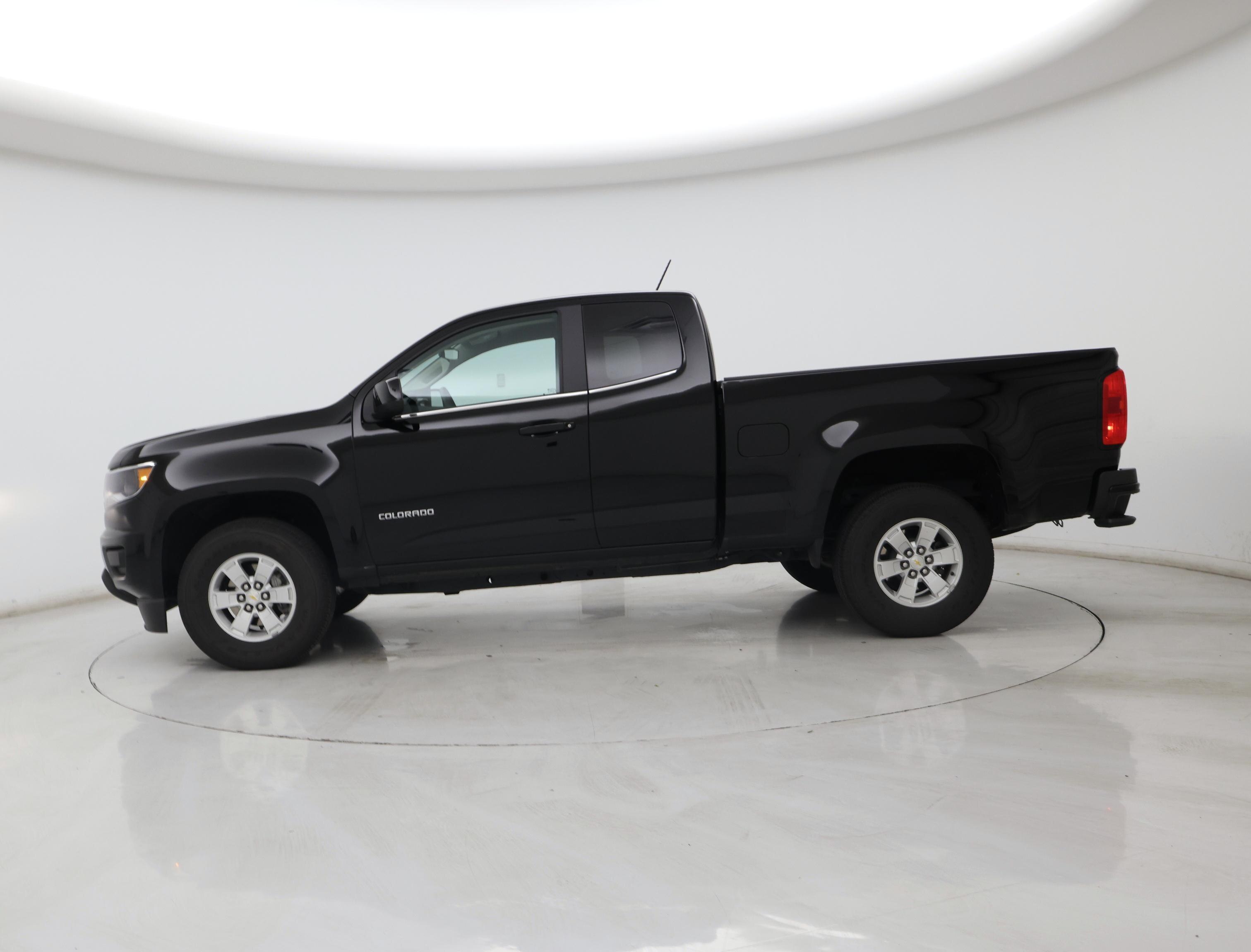 Thumbnail: 2020 Chevrolet Colorado - 3