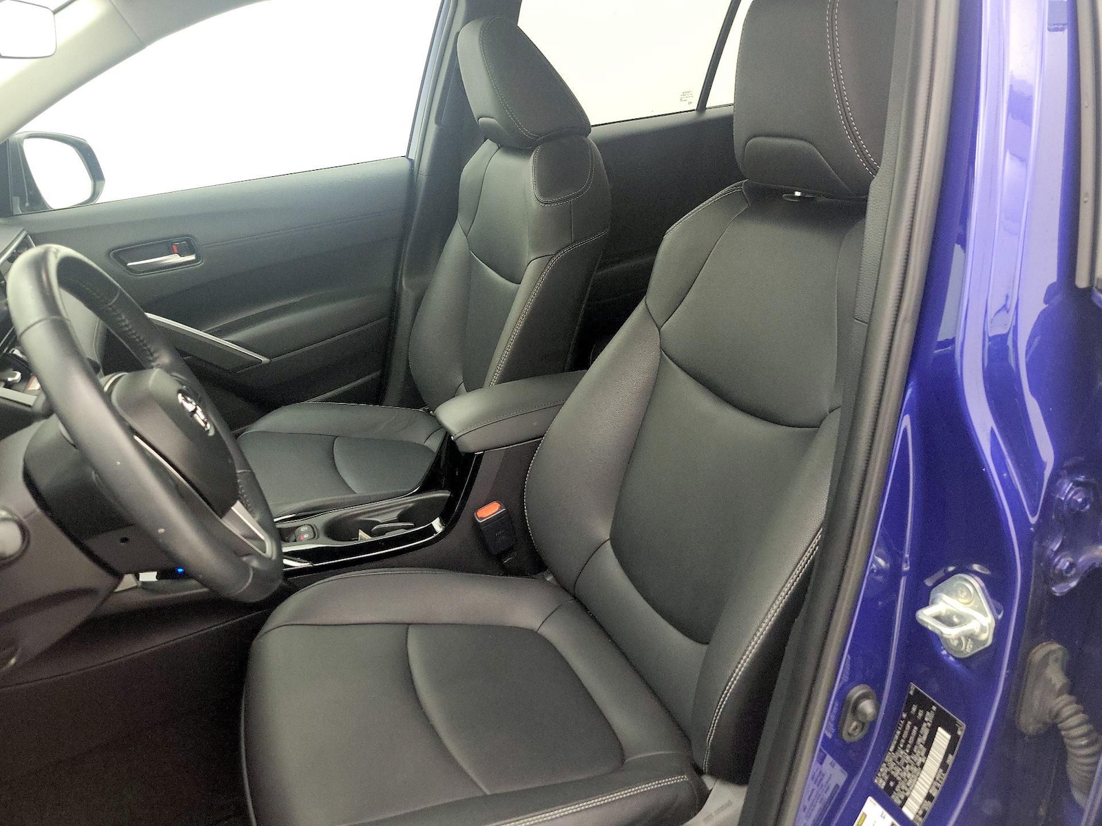 2022 Toyota Corolla Cross XLE - Photo 12