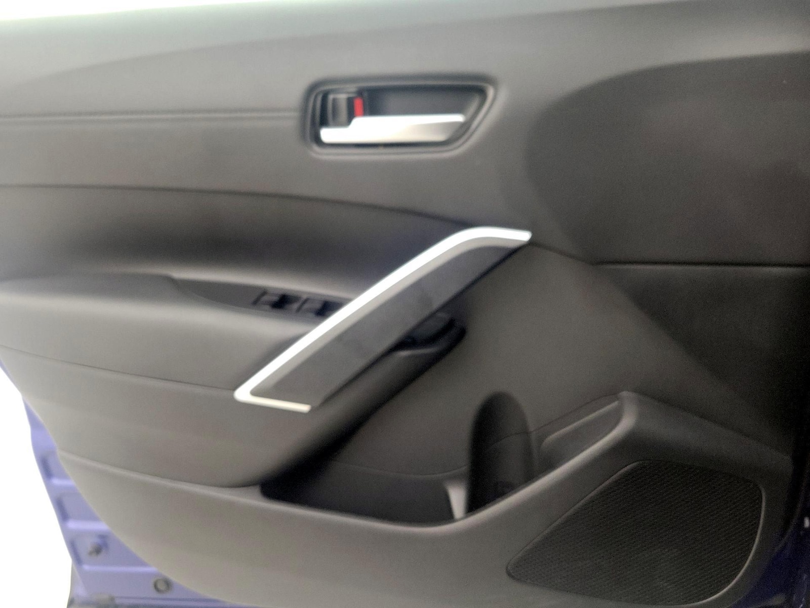 2022 Toyota Corolla Cross XLE - Photo 13