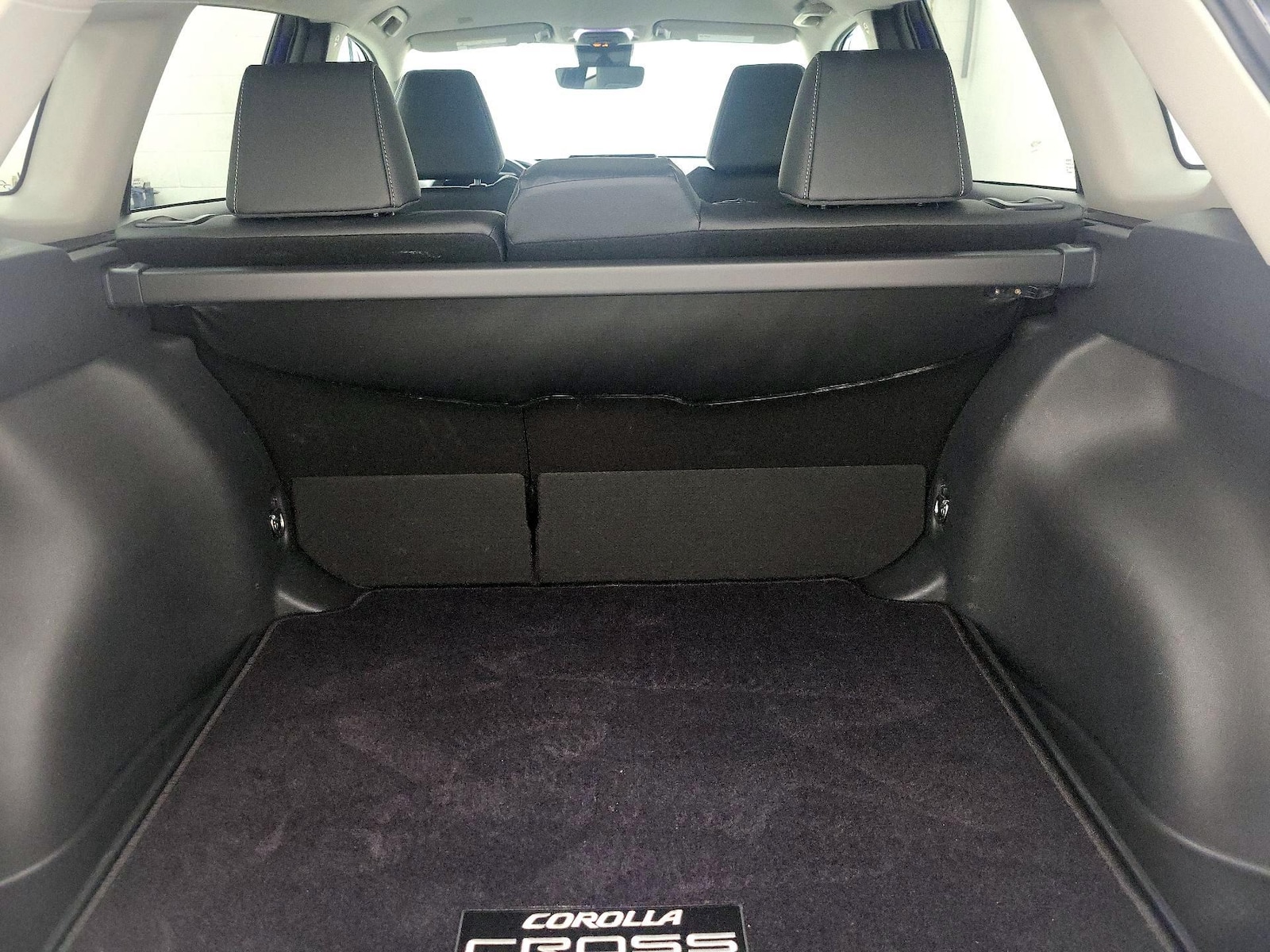 2022 Toyota Corolla Cross XLE - Photo 21