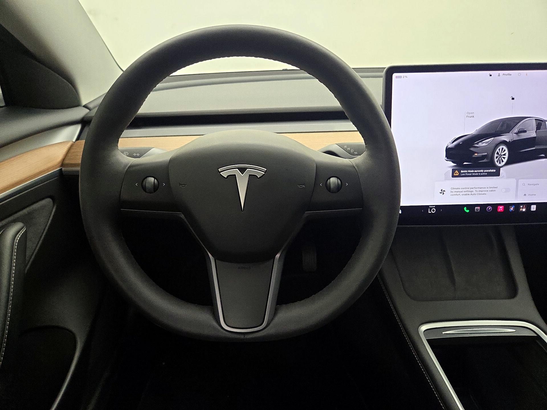 Thumbnail: 2023 Tesla Model 3 - 10