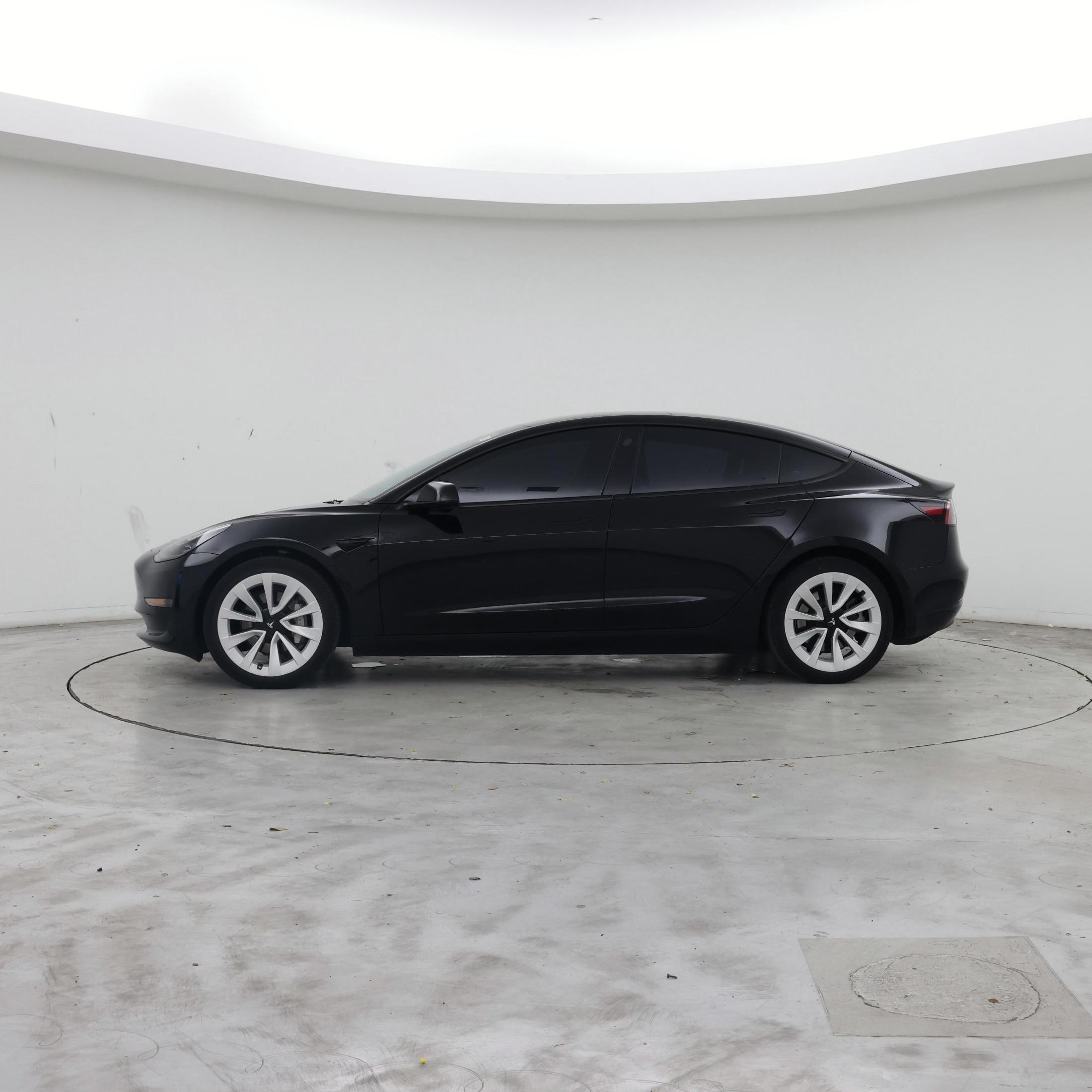 Thumbnail: 2023 Tesla Model 3 - 3
