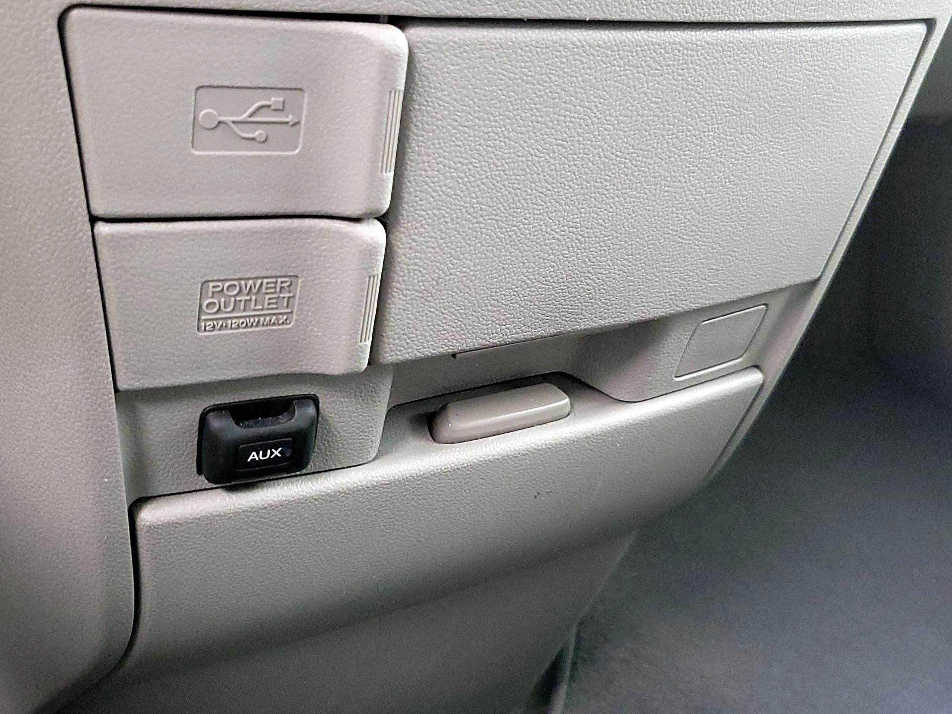 Thumbnail: 2016 Honda Odyssey - 18