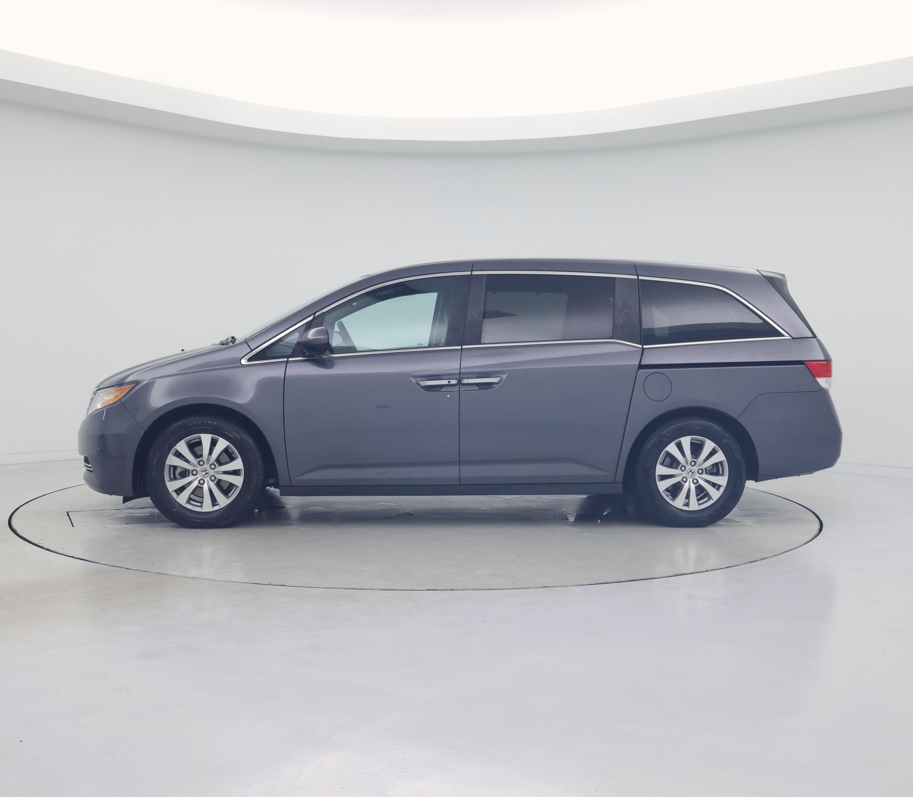 Thumbnail: 2016 Honda Odyssey - 3