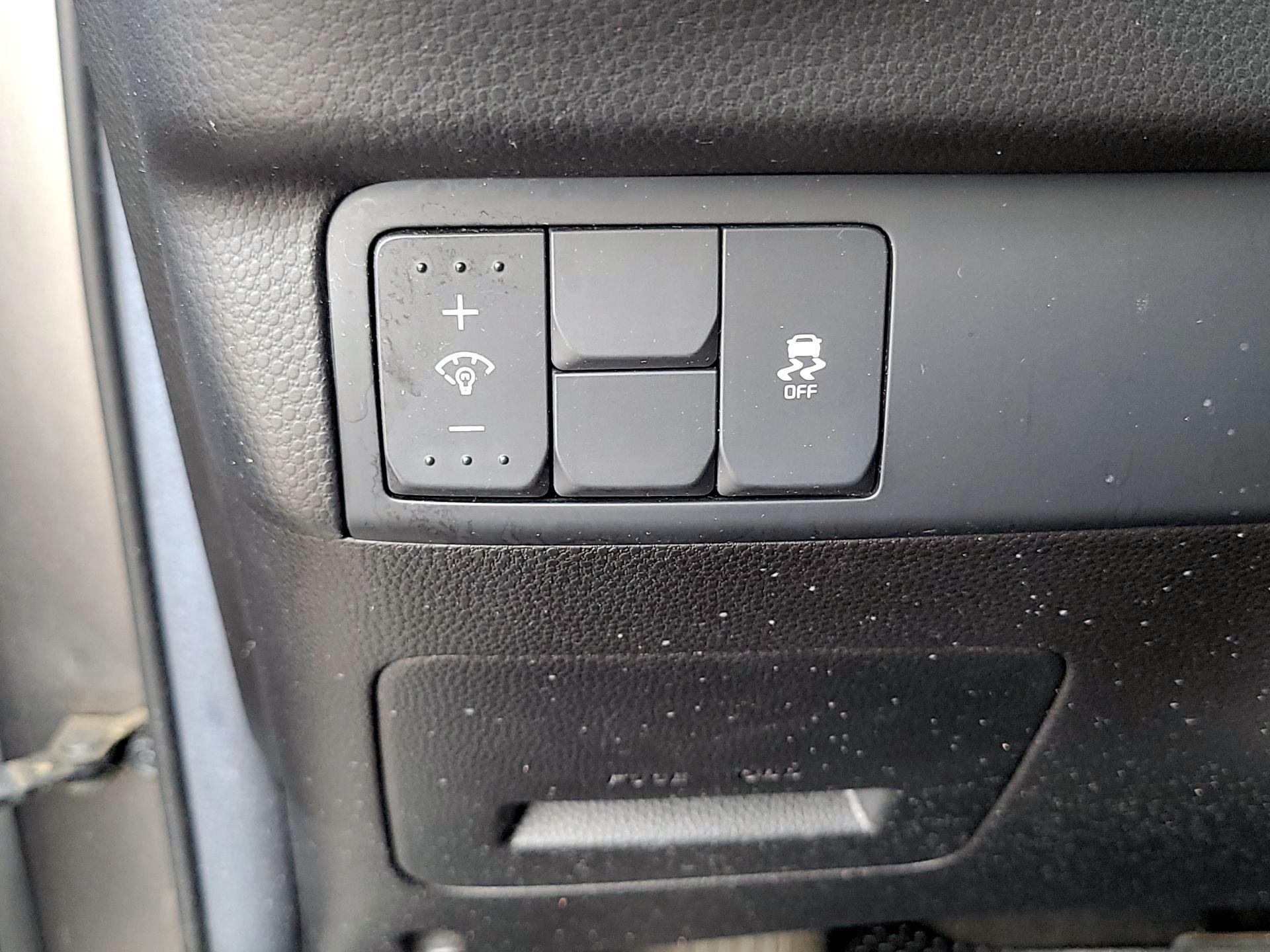 Thumbnail: 2016 Kia Soul - 11