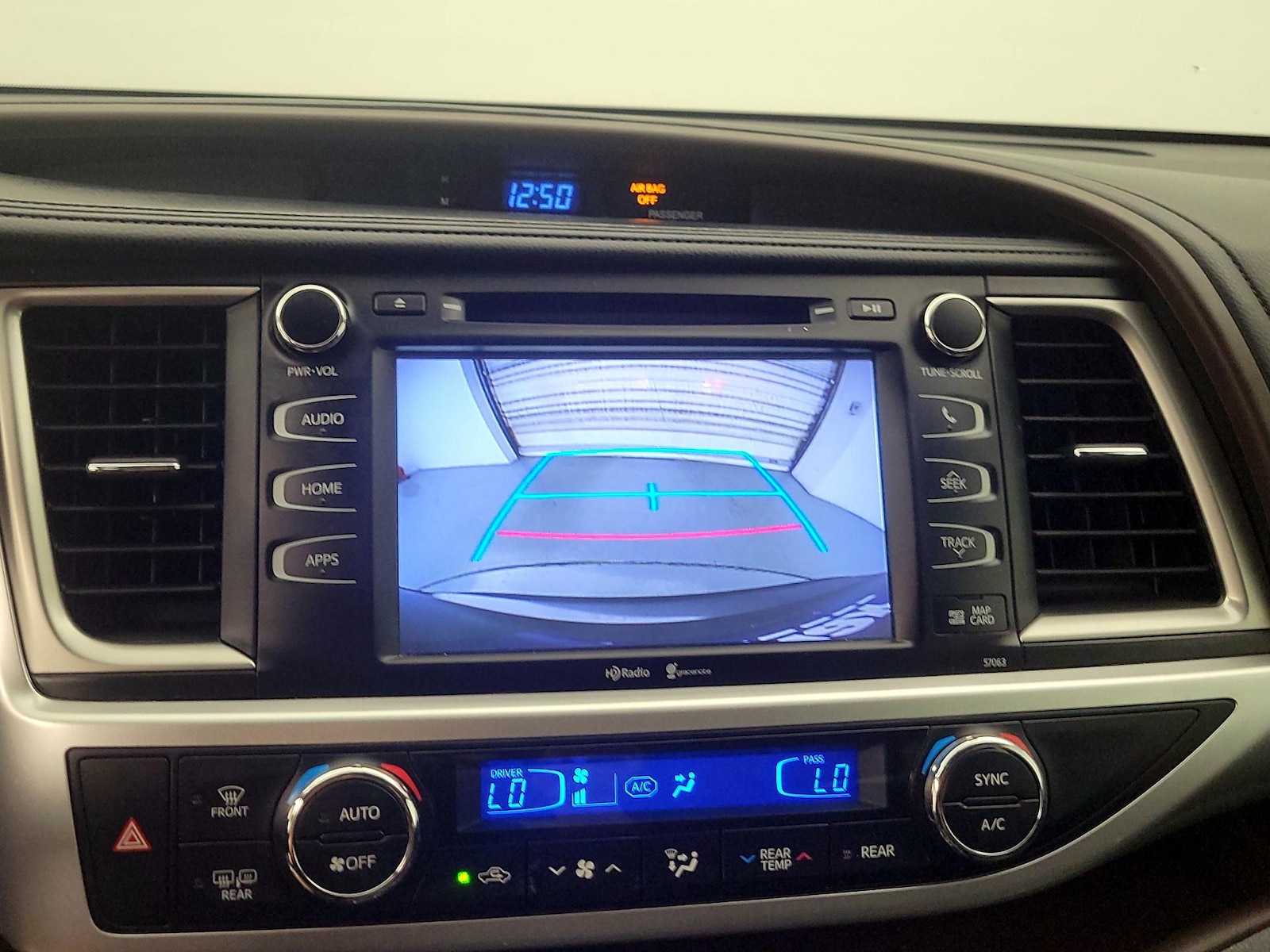 2015 Toyota Highlander XLE - Photo 15