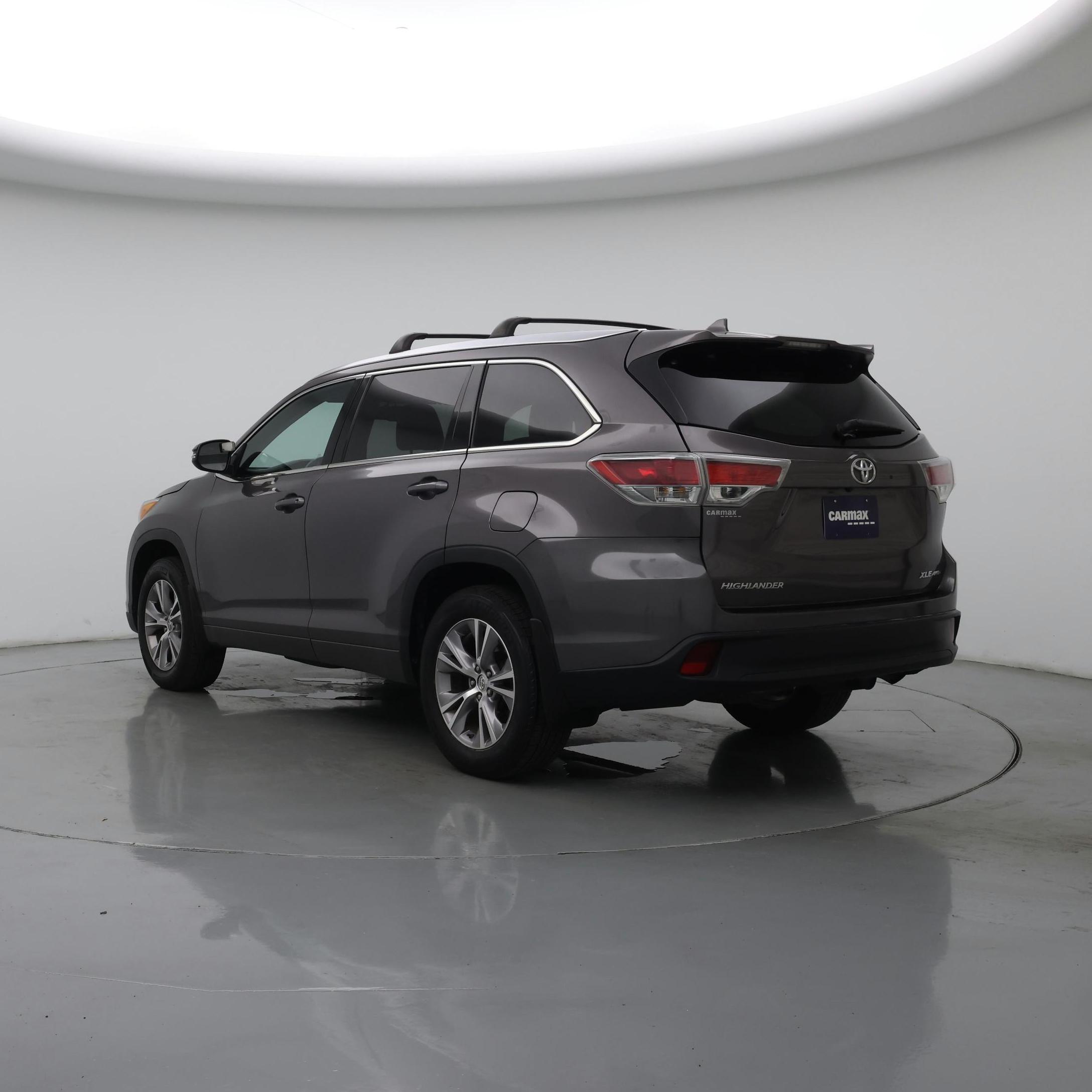 Thumbnail: 2015 Toyota Highlander - 2