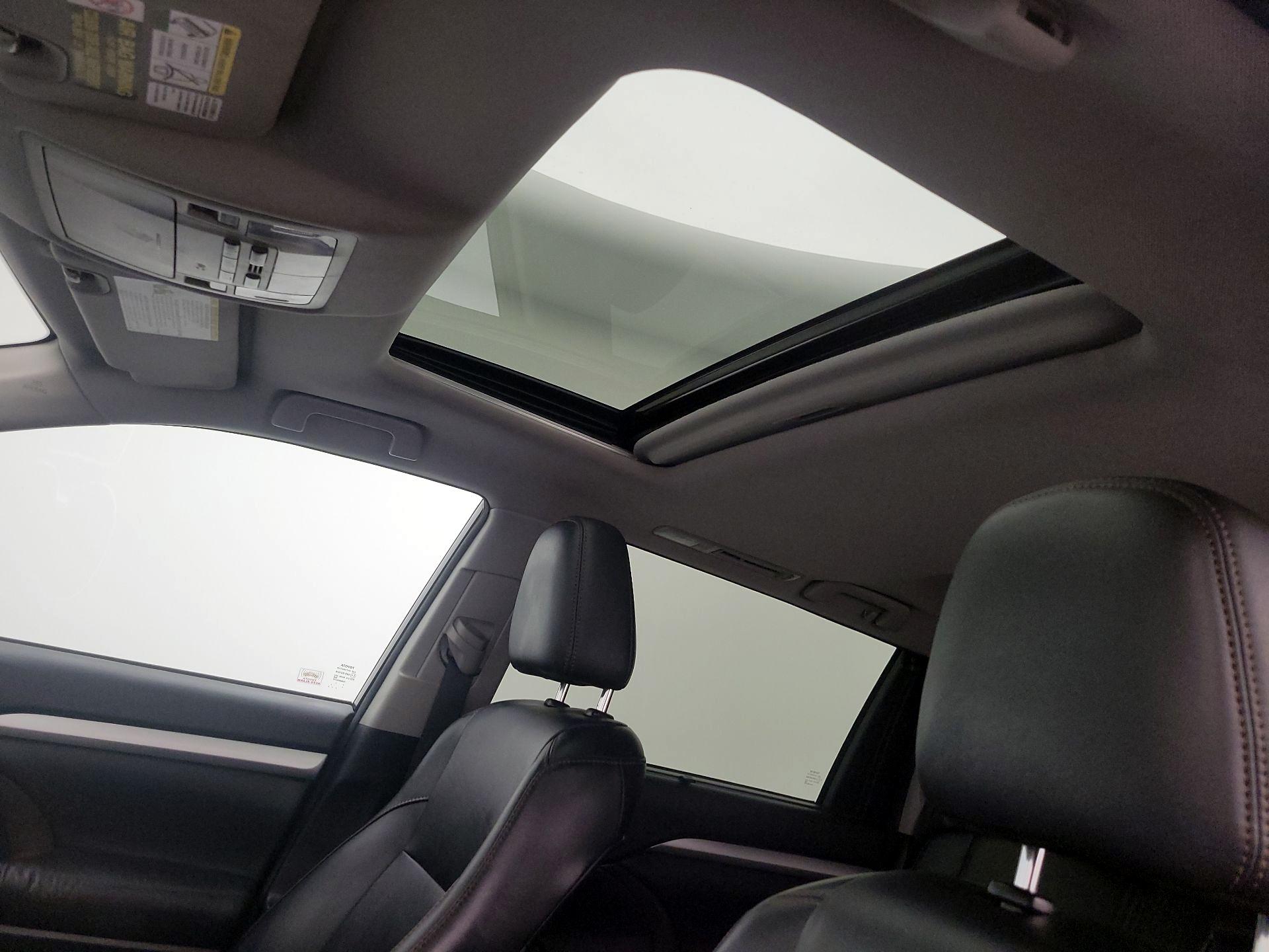 Thumbnail: 2015 Toyota Highlander - 19