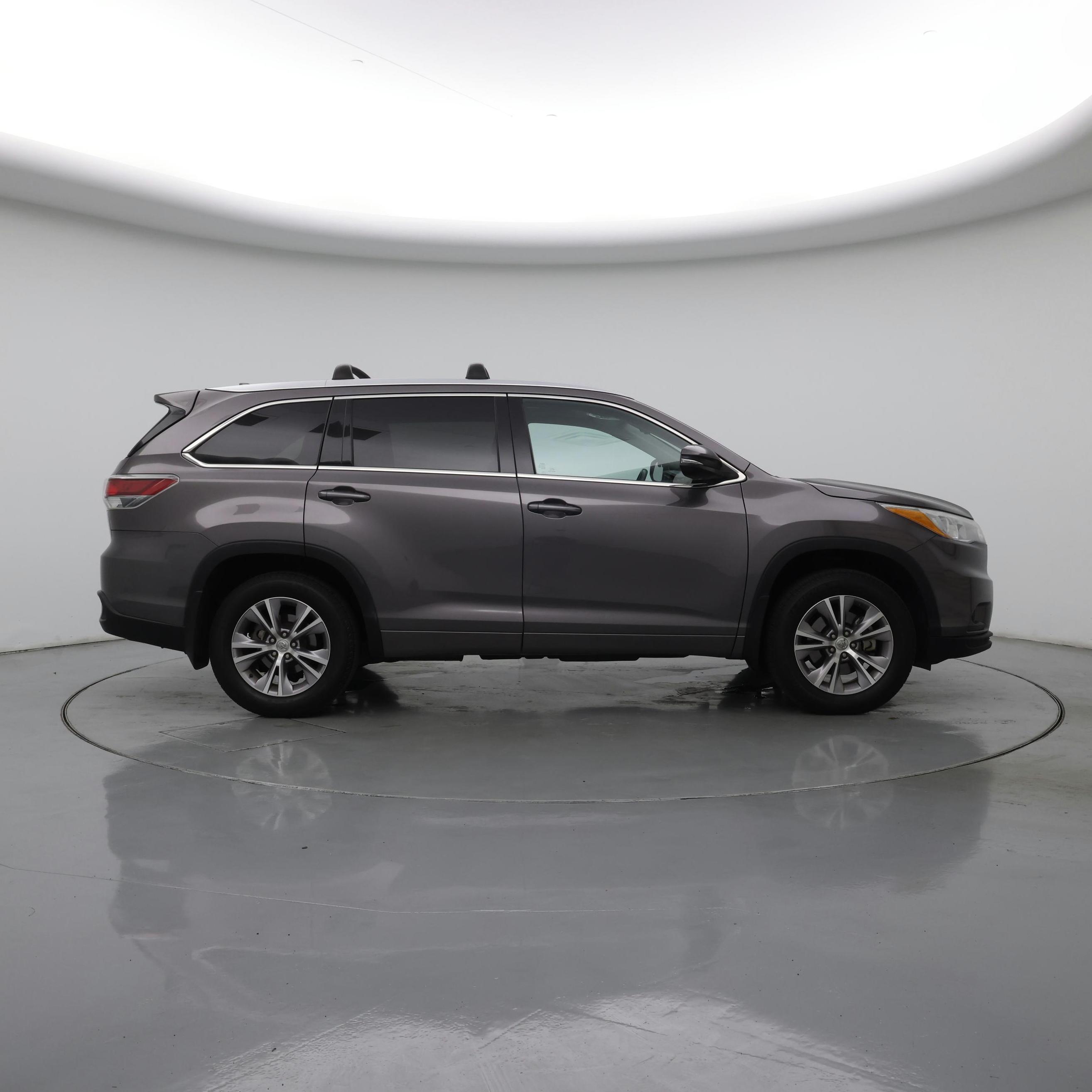 Thumbnail: 2015 Toyota Highlander - 7