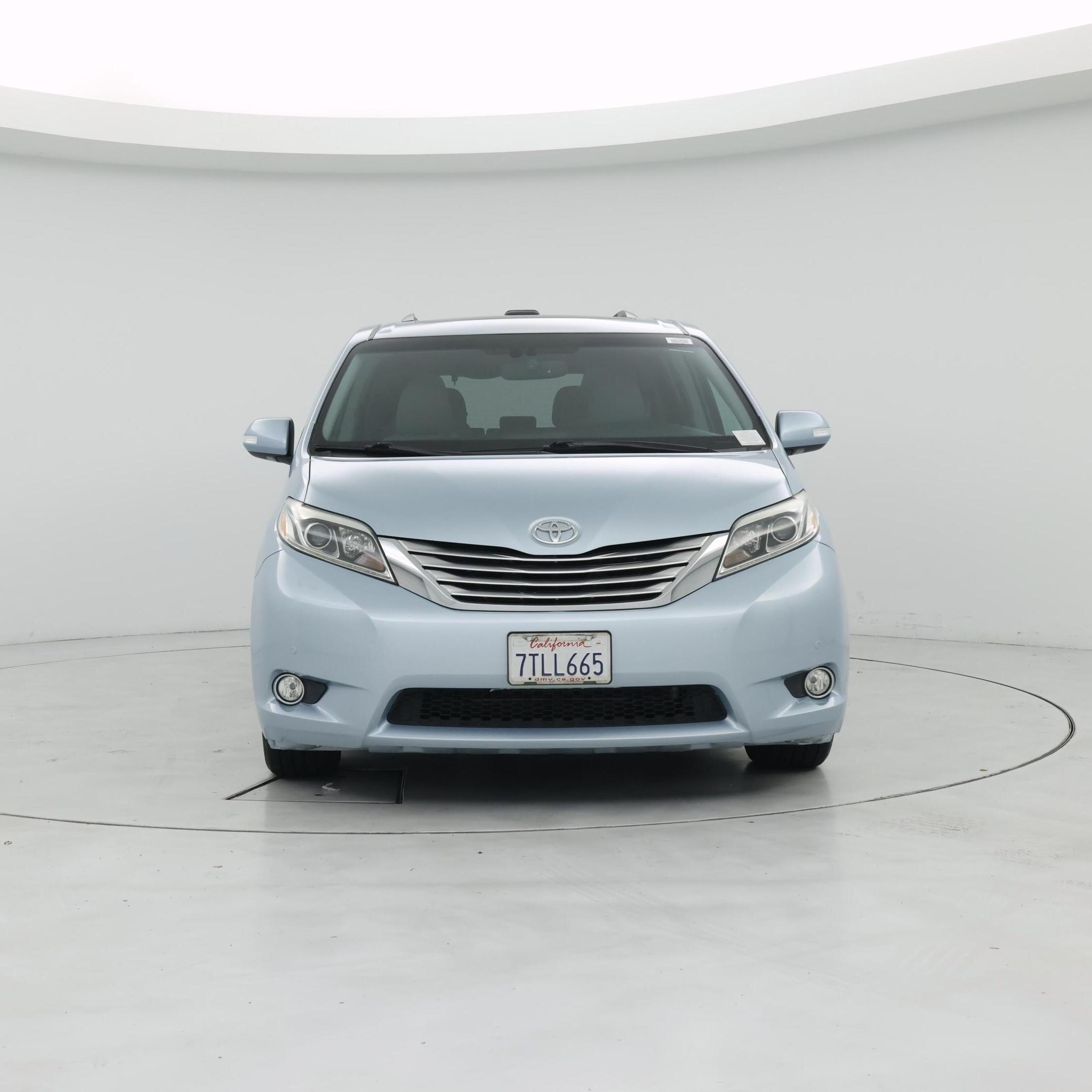 Thumbnail: 2016 Toyota Sienna - 5