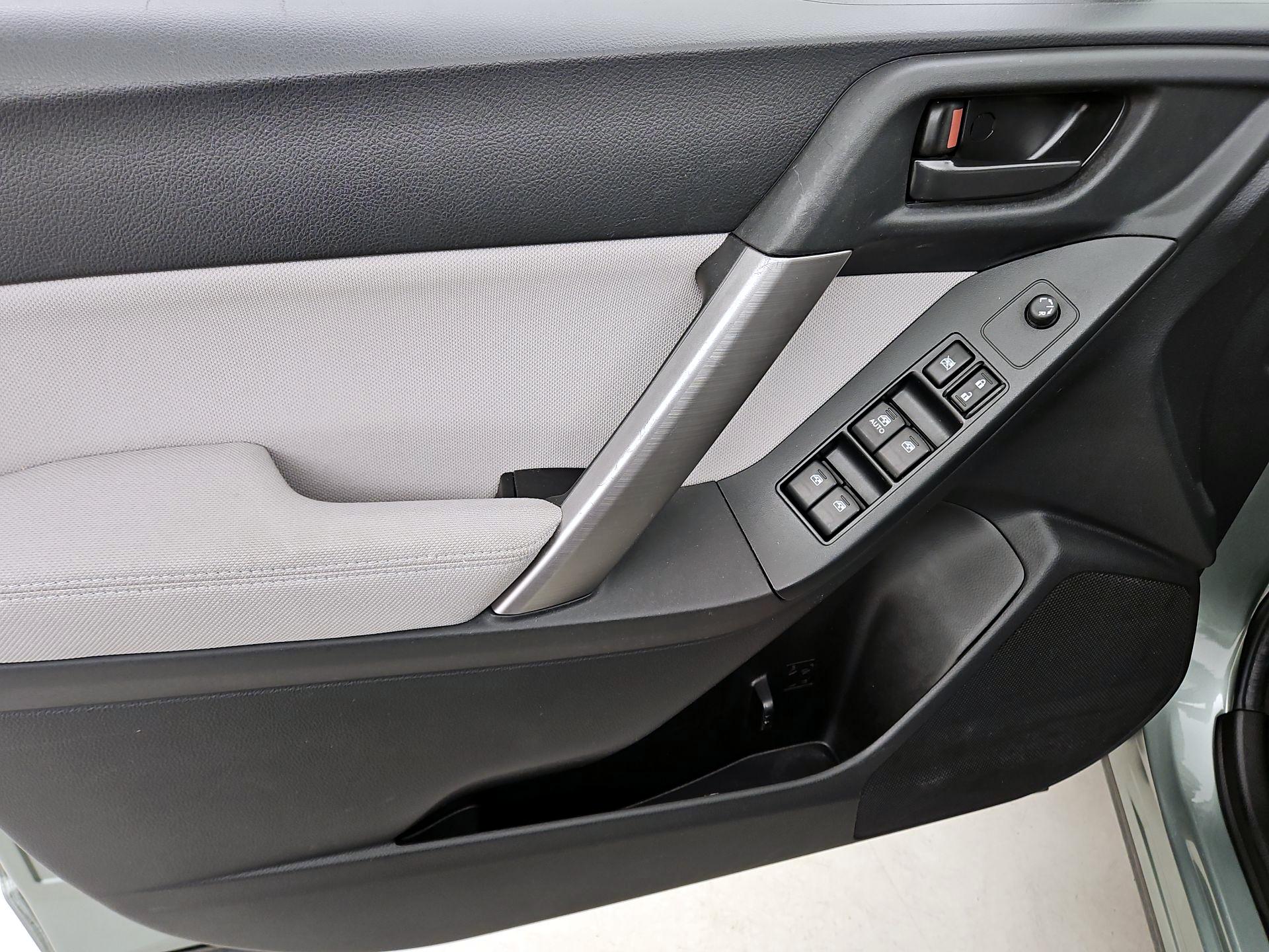 Thumbnail: 2014 Subaru Forester - 12