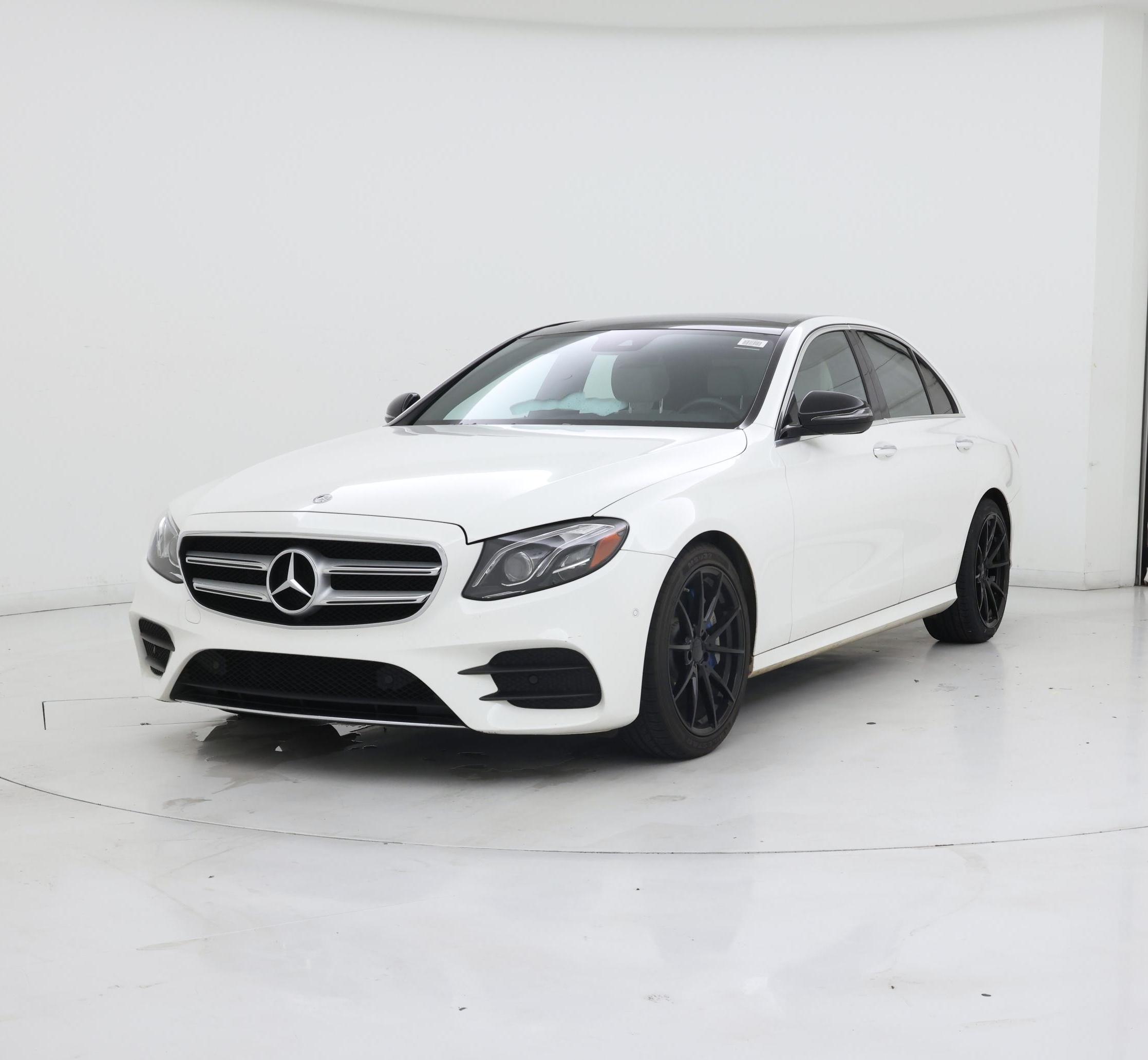 Thumbnail: 2018 Mercedes-Benz E-Class - 4