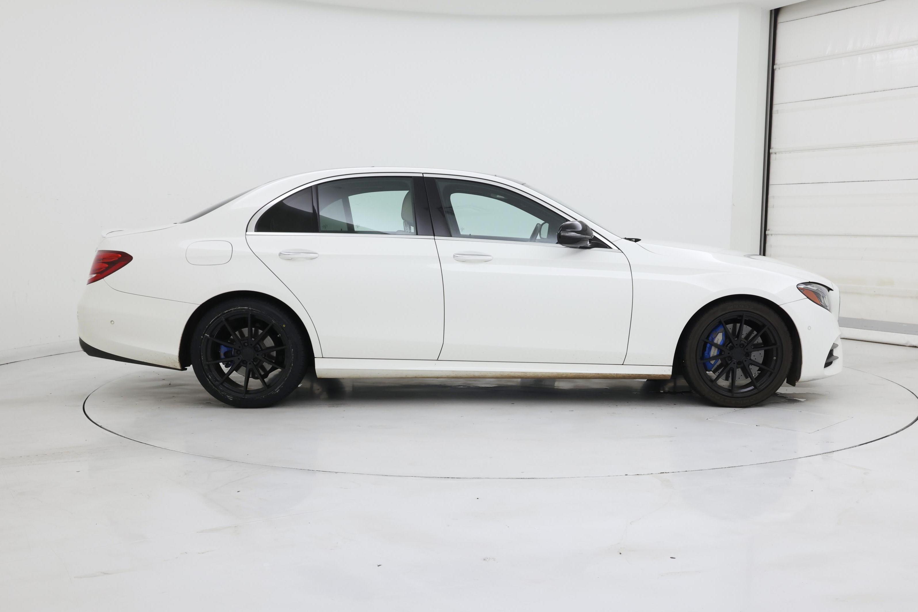 Thumbnail: 2018 Mercedes-Benz E-Class - 7