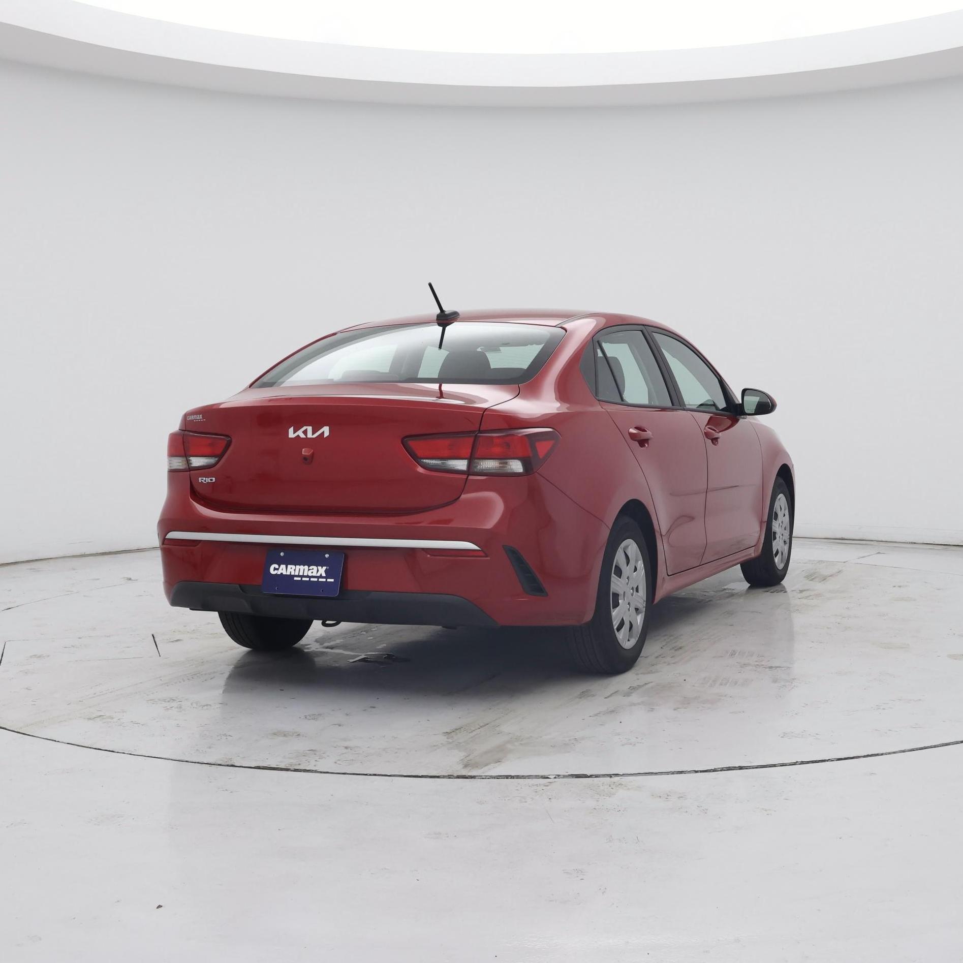 Thumbnail: 2022 Kia Rio - 8