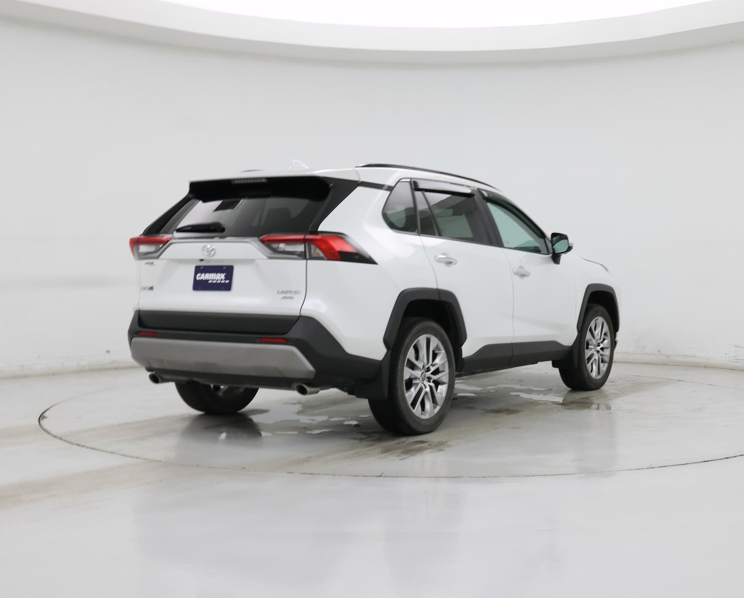 Thumbnail: 2024 Toyota RAV4 - 8