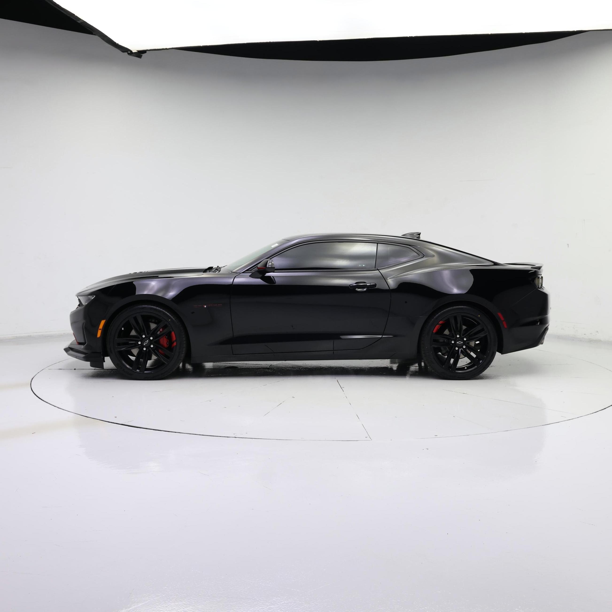 Thumbnail: 2021 Chevrolet Camaro - 3