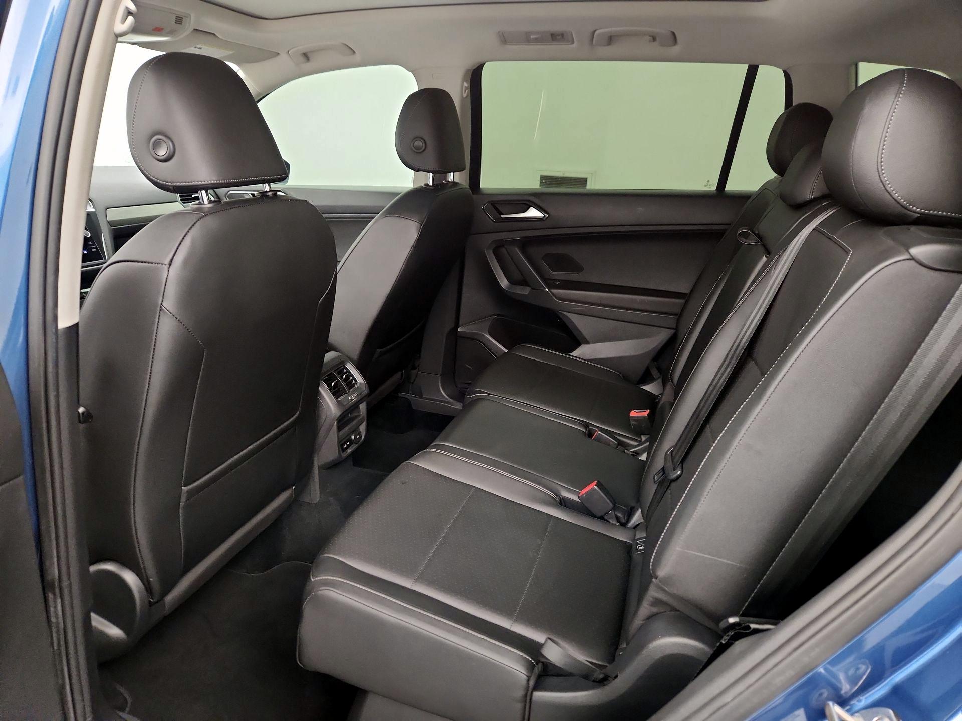 Thumbnail: 2018 Volkswagen Tiguan - 19