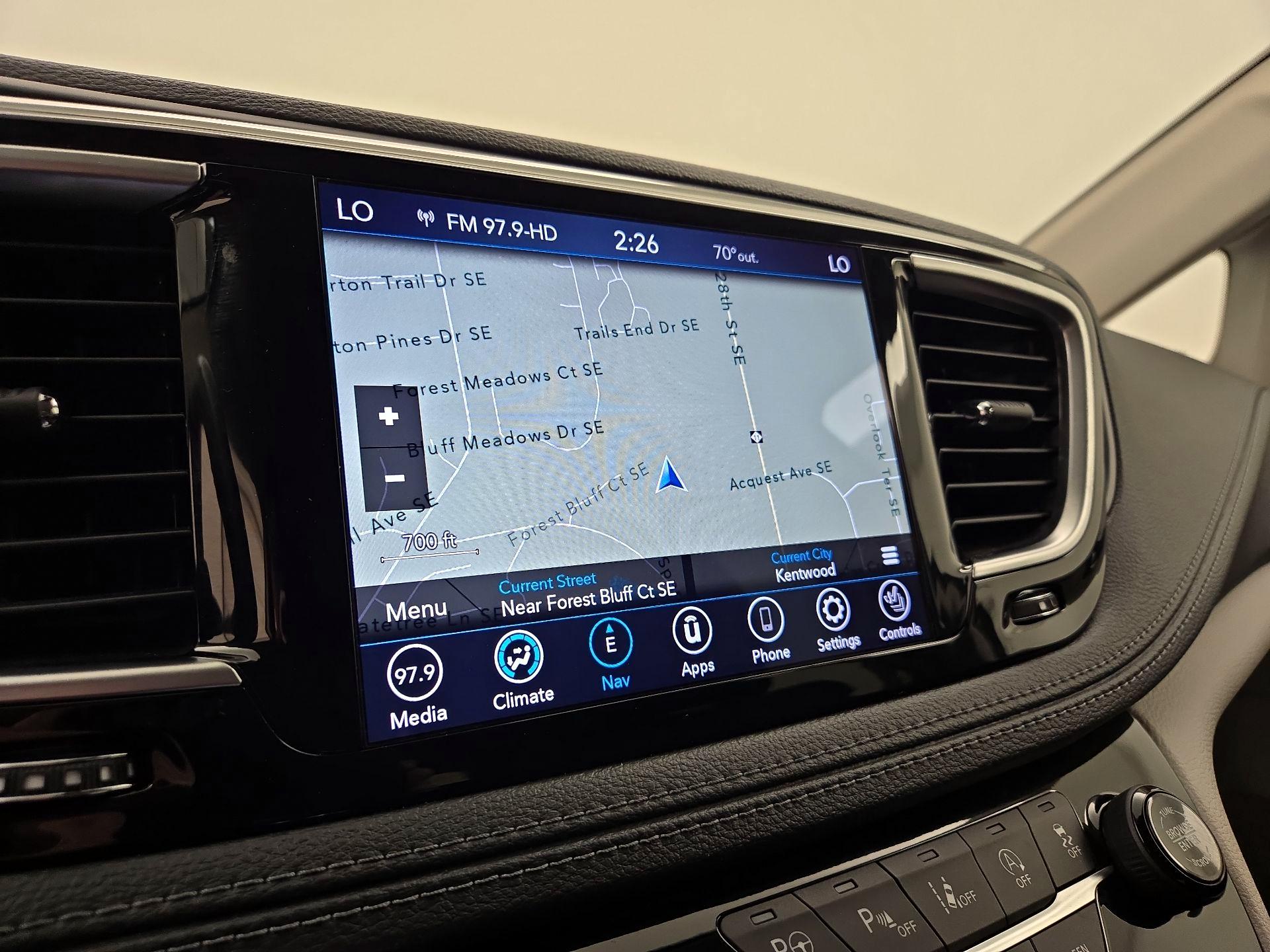 Thumbnail: 2020 Chrysler Pacifica - 14
