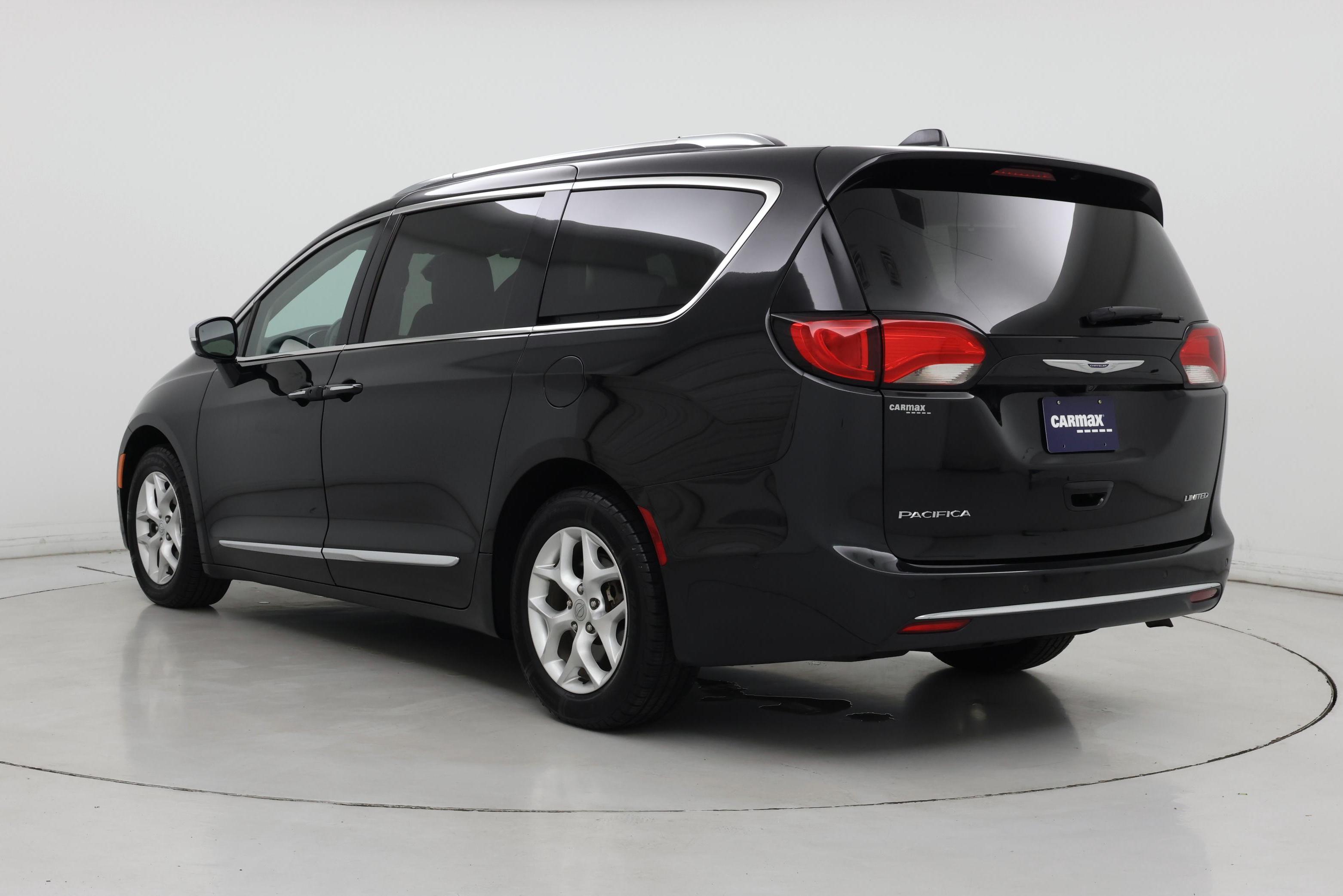 Thumbnail: 2020 Chrysler Pacifica - 2