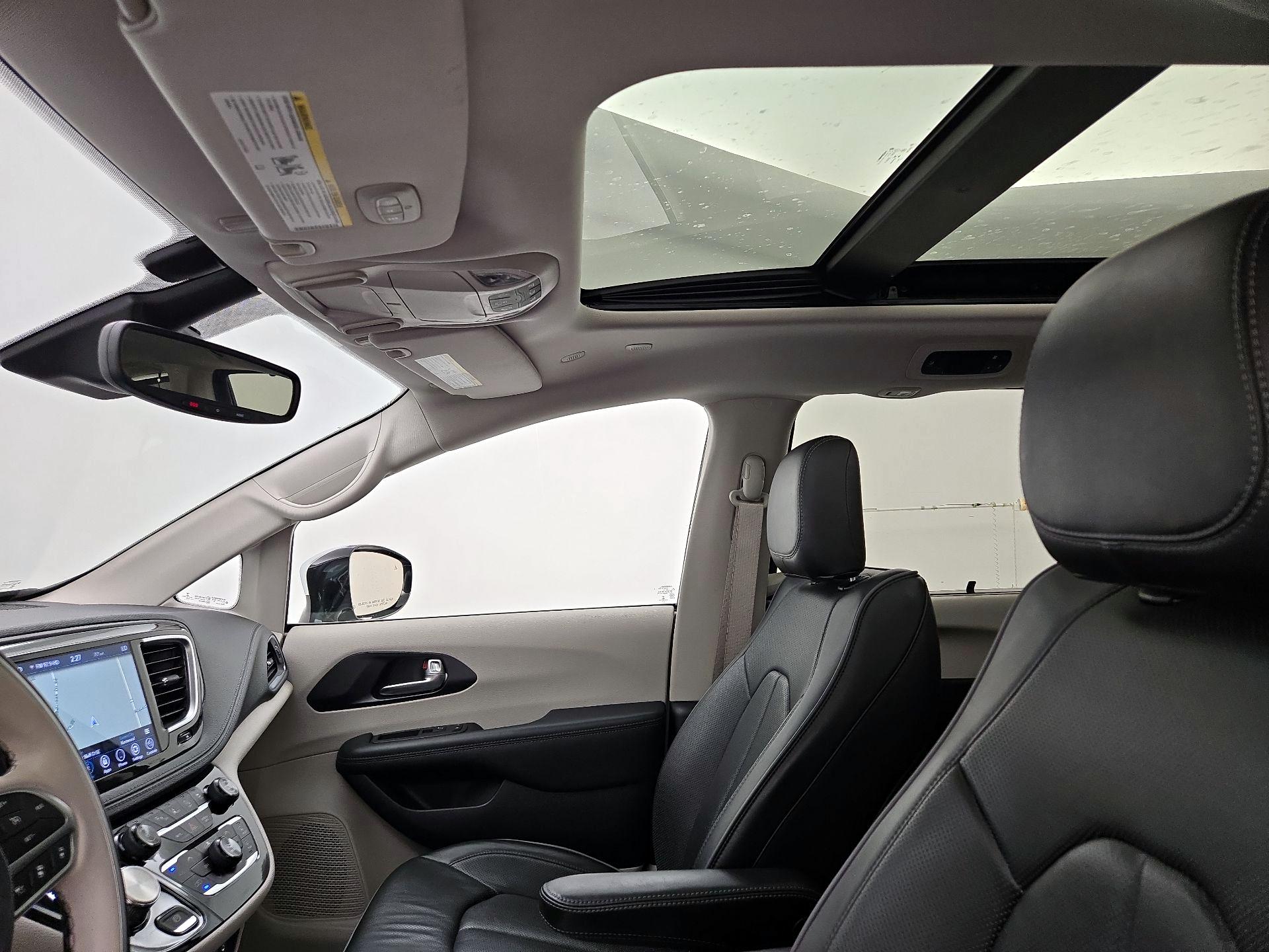 Thumbnail: 2020 Chrysler Pacifica - 20