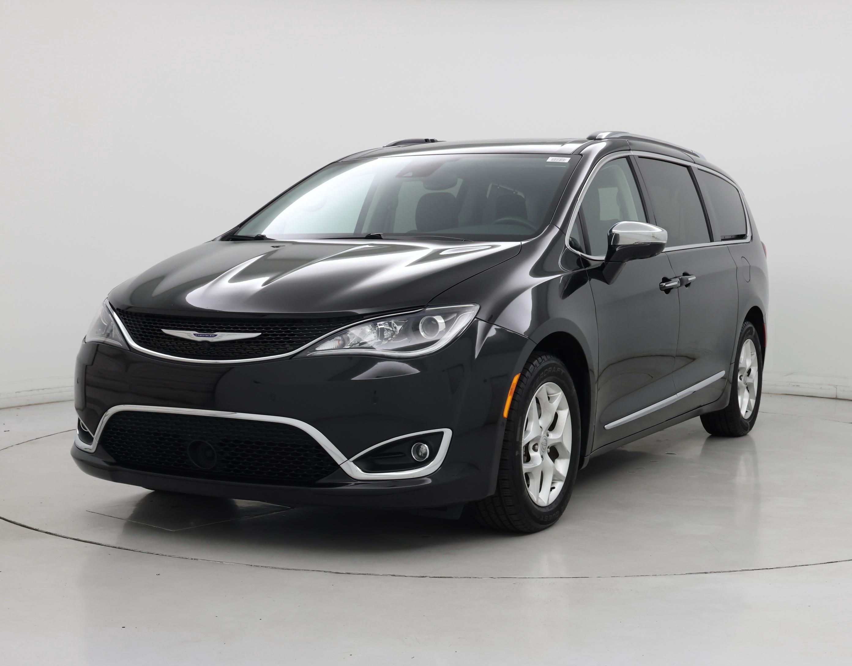 Thumbnail: 2020 Chrysler Pacifica - 4