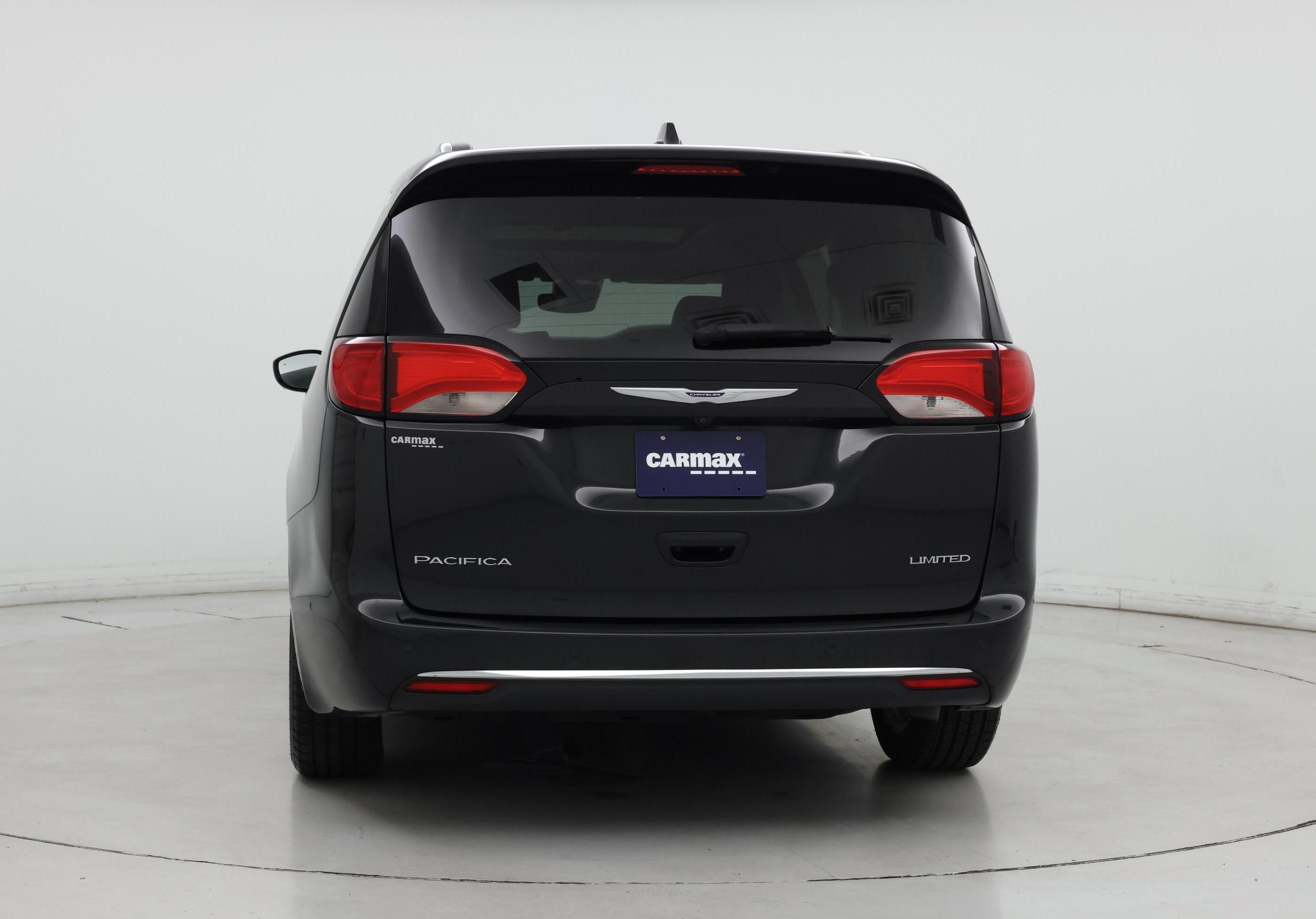 Thumbnail: 2020 Chrysler Pacifica - 6