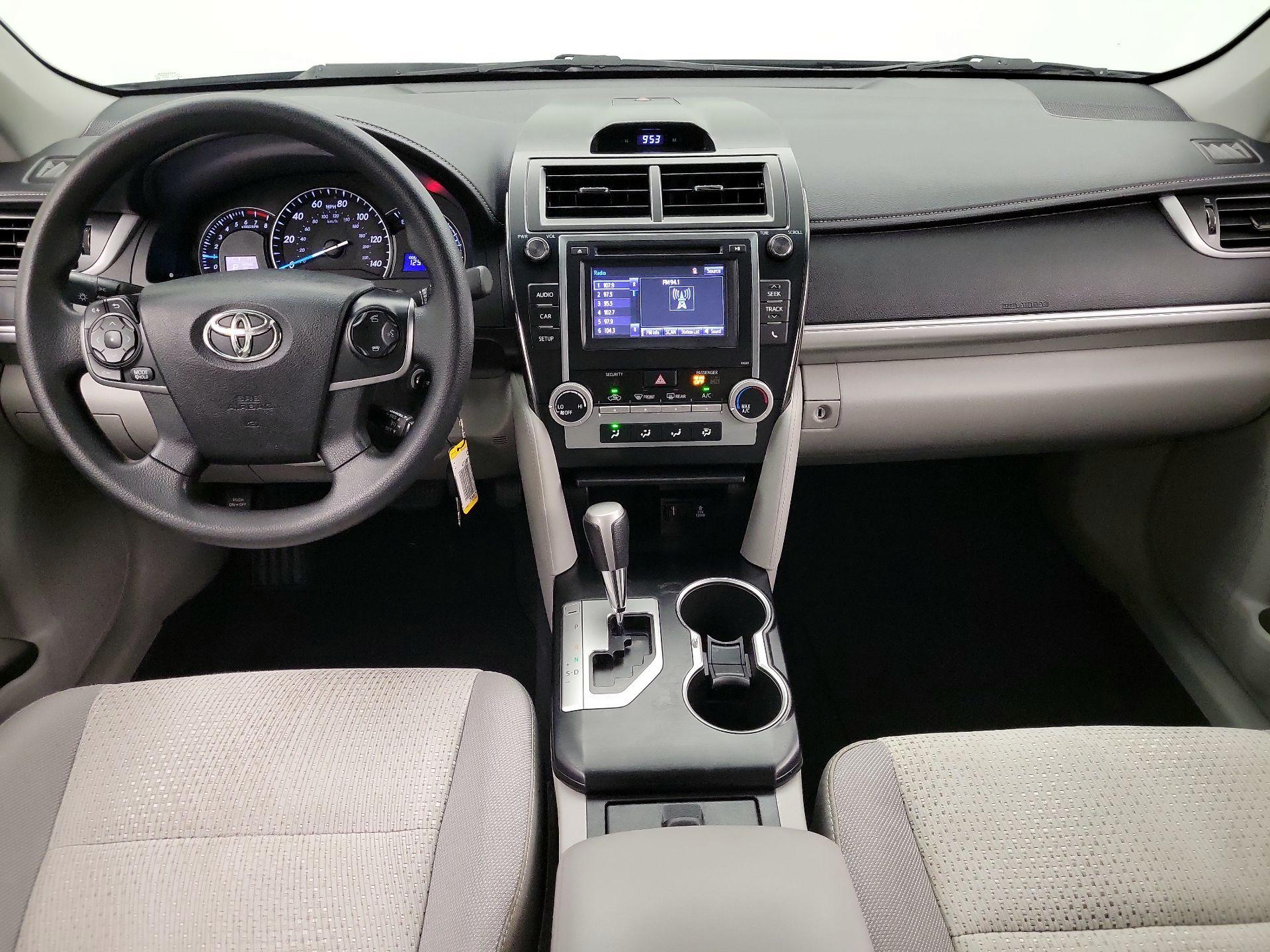 Thumbnail: 2014 Toyota Camry - 9