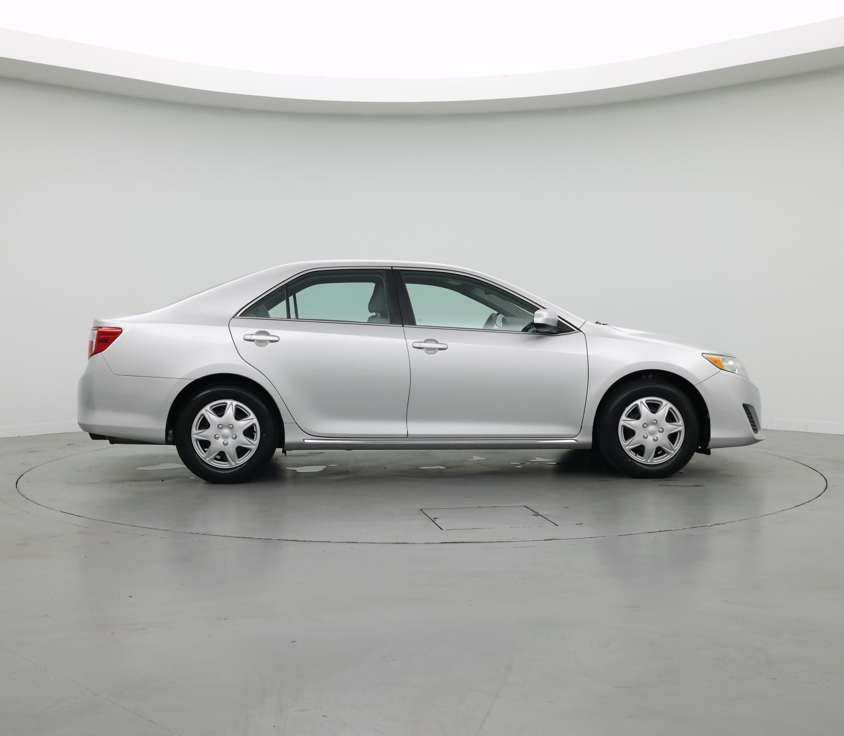 Thumbnail: 2014 Toyota Camry - 7