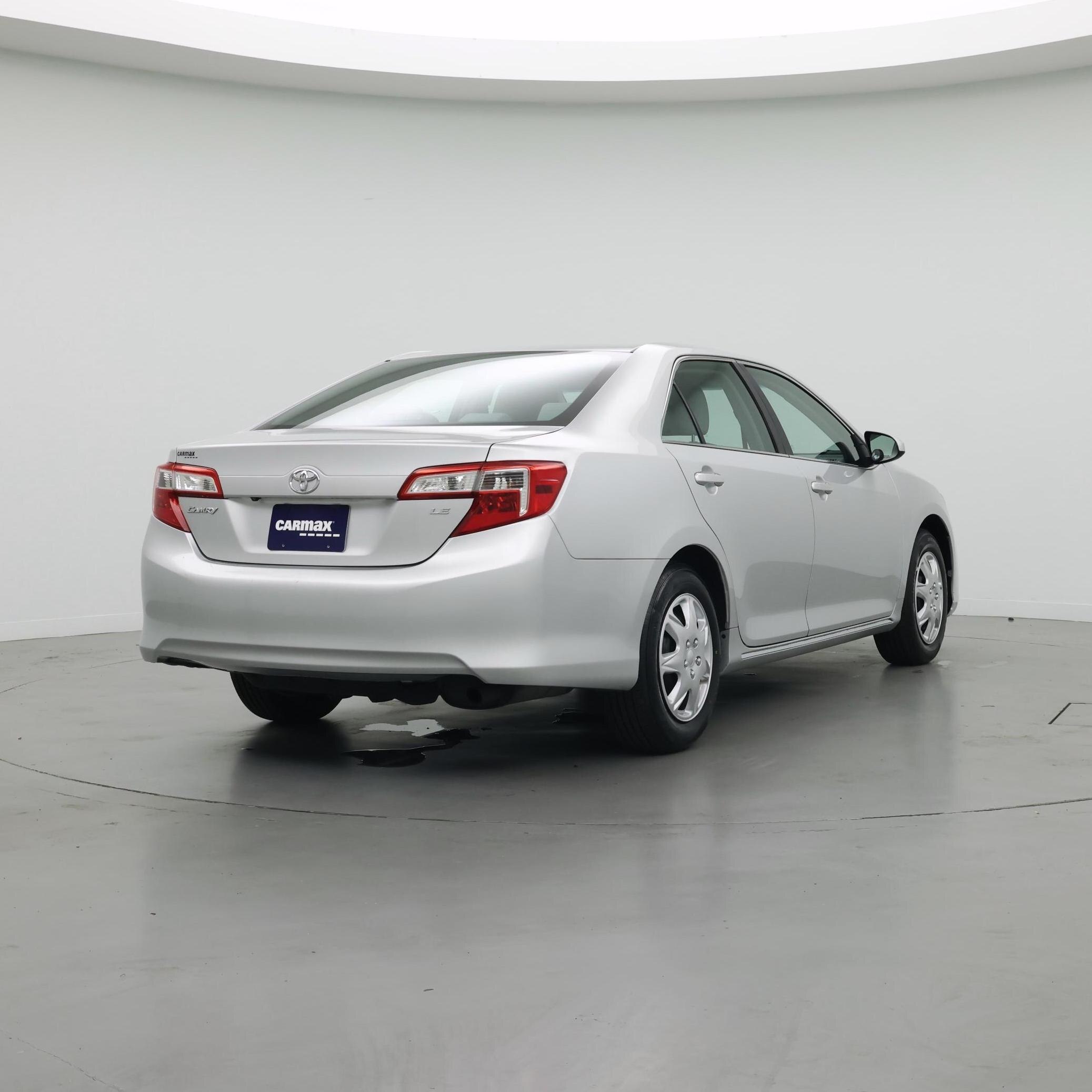 Thumbnail: 2014 Toyota Camry - 8