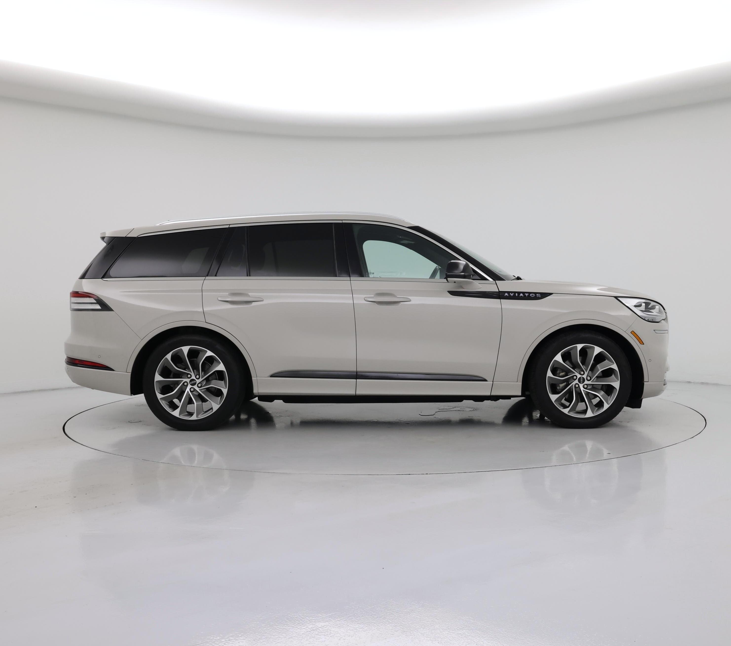 Thumbnail: 2021 Lincoln Aviator - 7