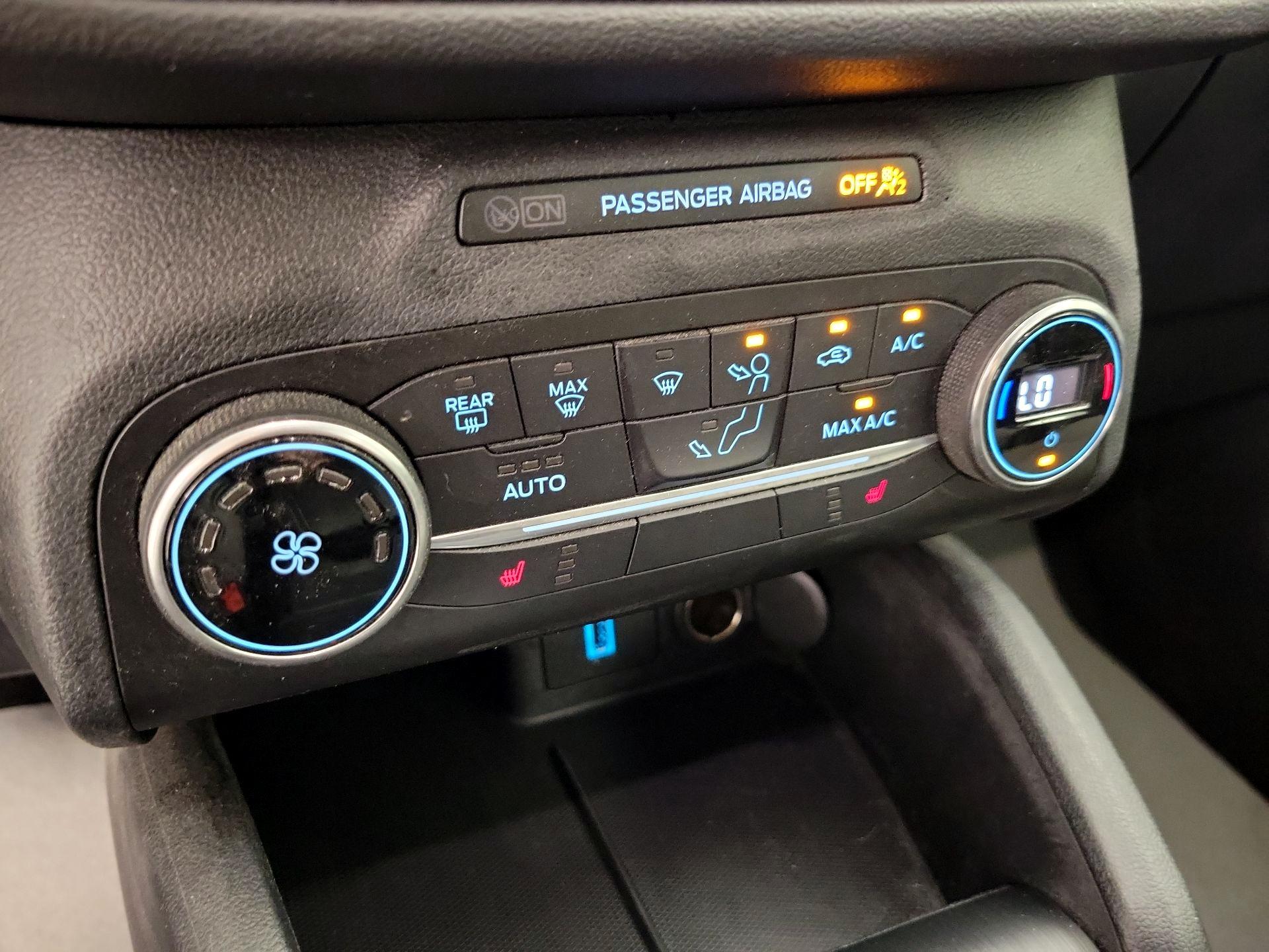 Thumbnail: 2020 Ford Escape - 16